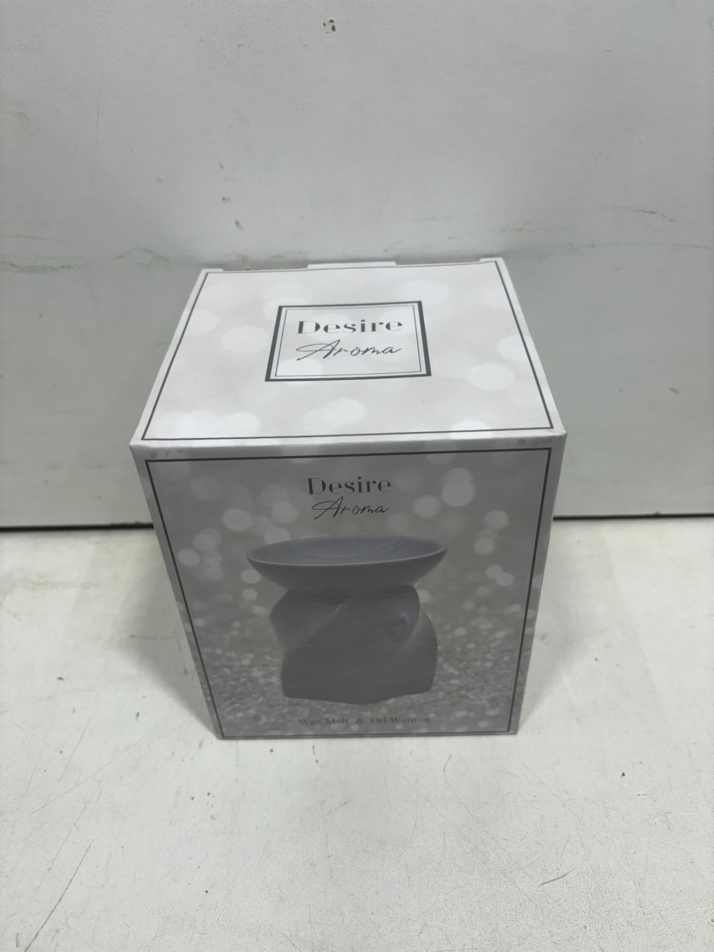 18 x Lesser & Pavey Grey Desire Aroma Wax Melt & Oil Warmers - Image 2 of 4