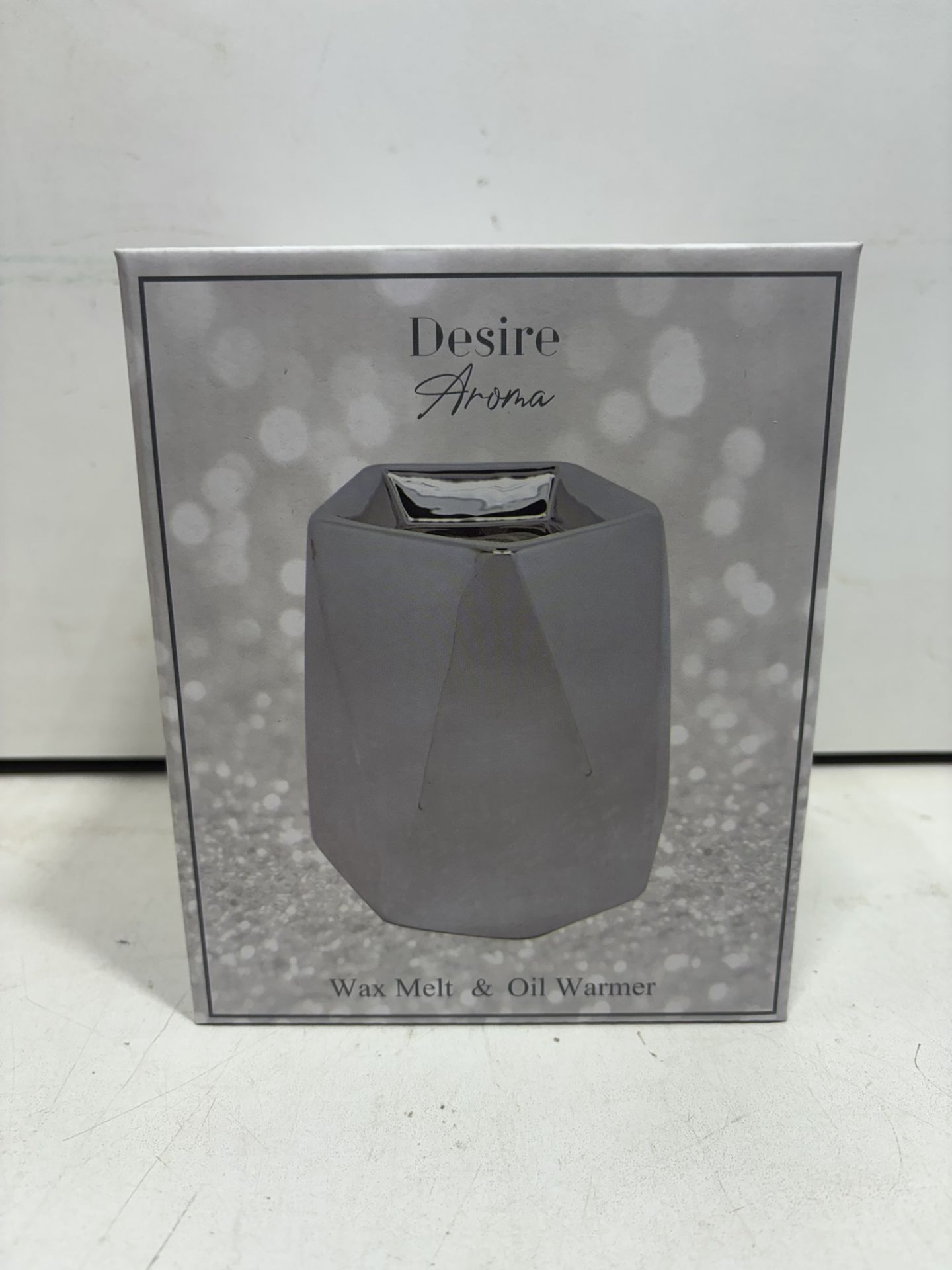 18 x Lesser & Pavey Silver Desire Aroma Wax Melt & Oil Warmers