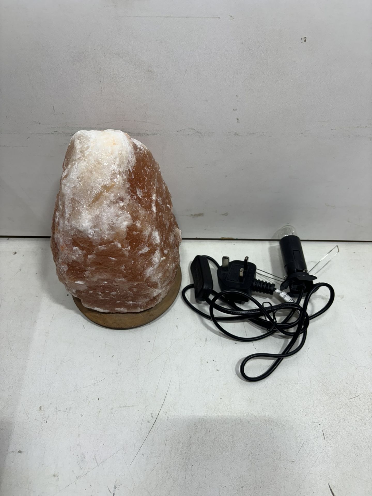 5 x Himalayan Natural Salt Lamps With Holder & Bulb