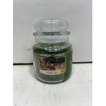 24 x Yankee Candle Scented Medium Jar, Tree Farm Festival, 411g
