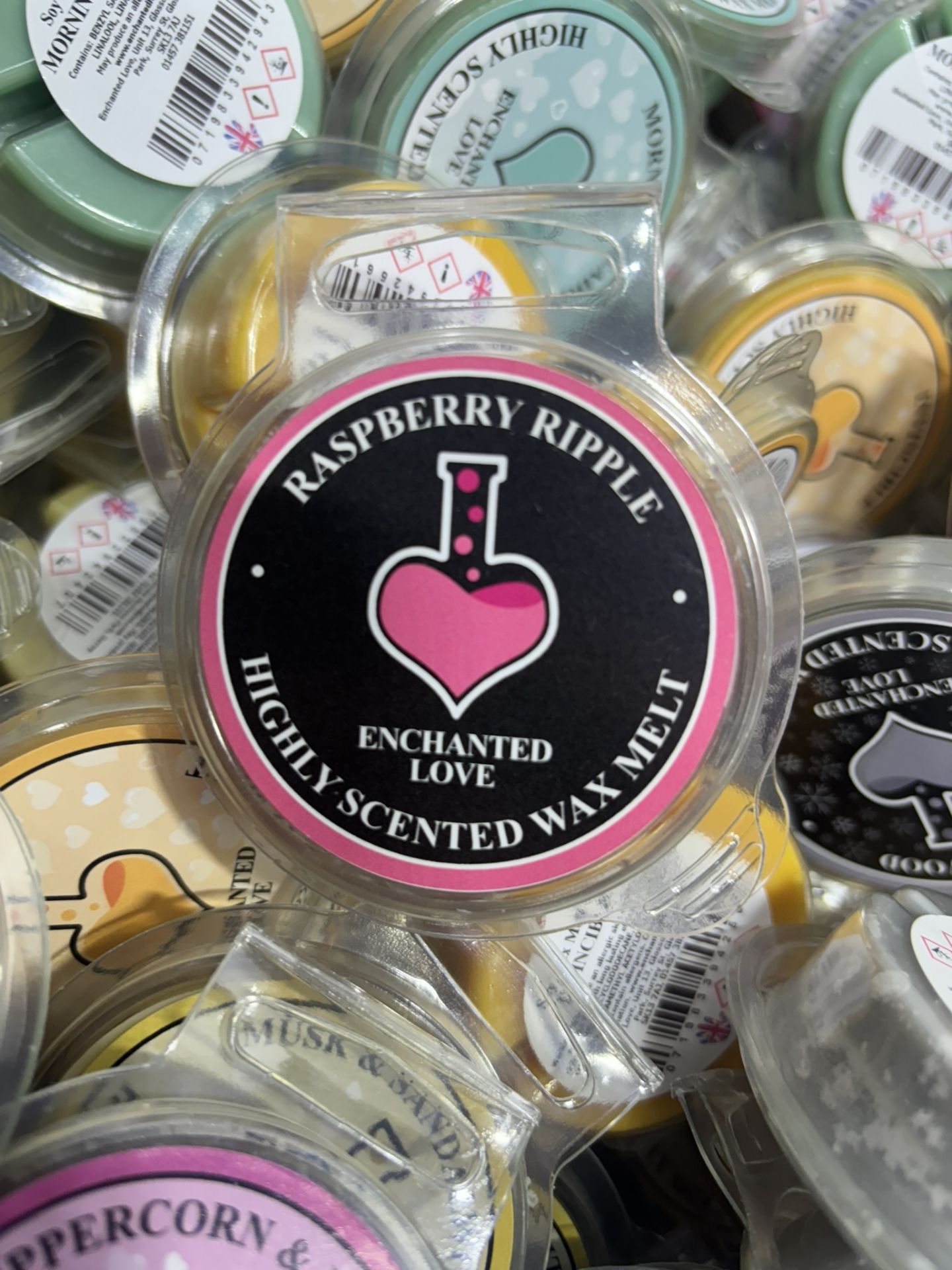 Large Quantity Of Various Scented Enchanted Love Wax Melts - Image 7 of 10