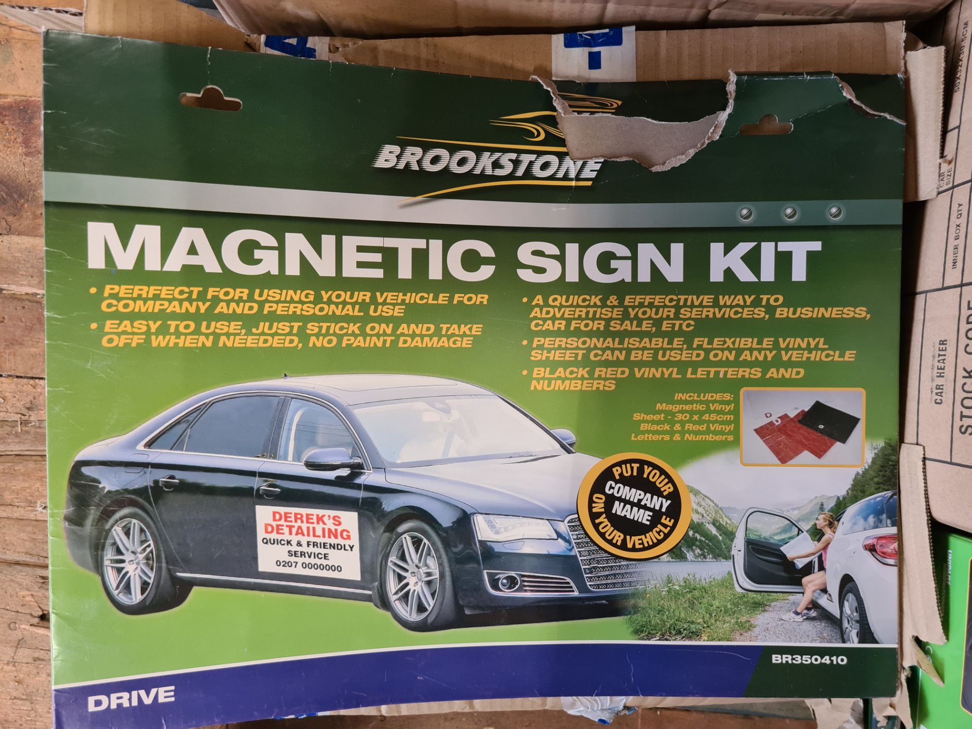 40 x Brookstone Magnetic Car Sign Kit