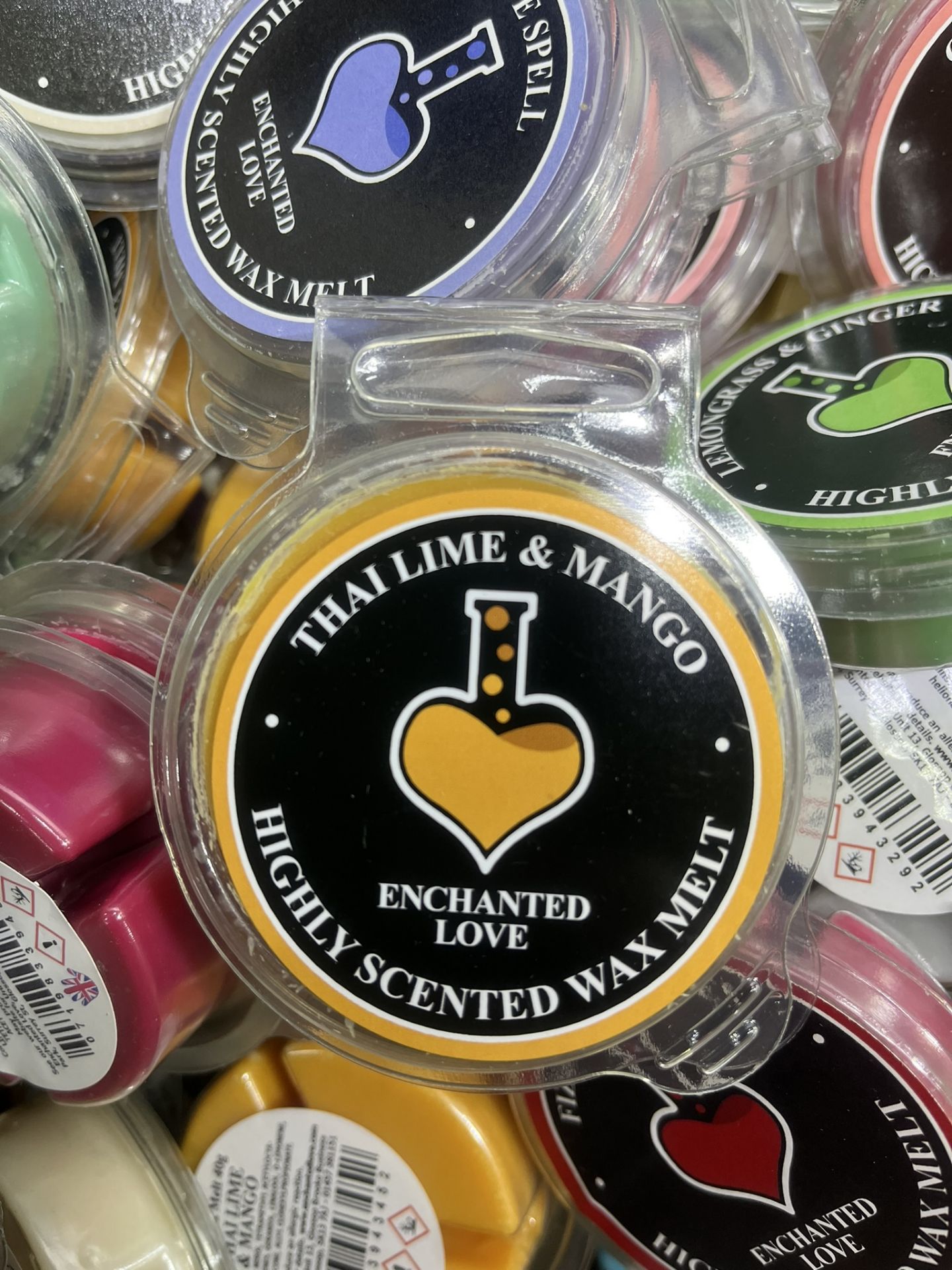 Approx 150 x Packs Of Enchanted Love Highly Scented Wax Melts - Image 2 of 5