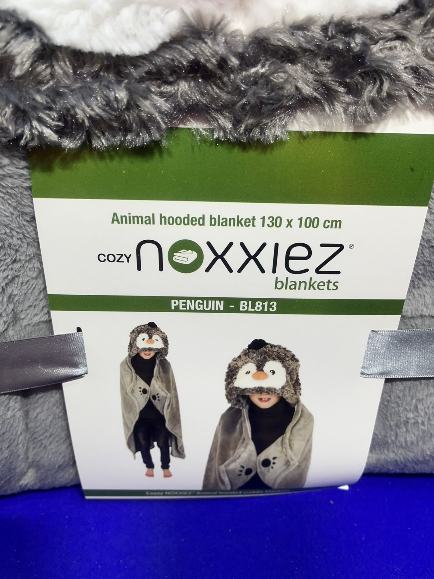 16 x Noxxiez Animal Hooded Blankets - Image 8 of 9