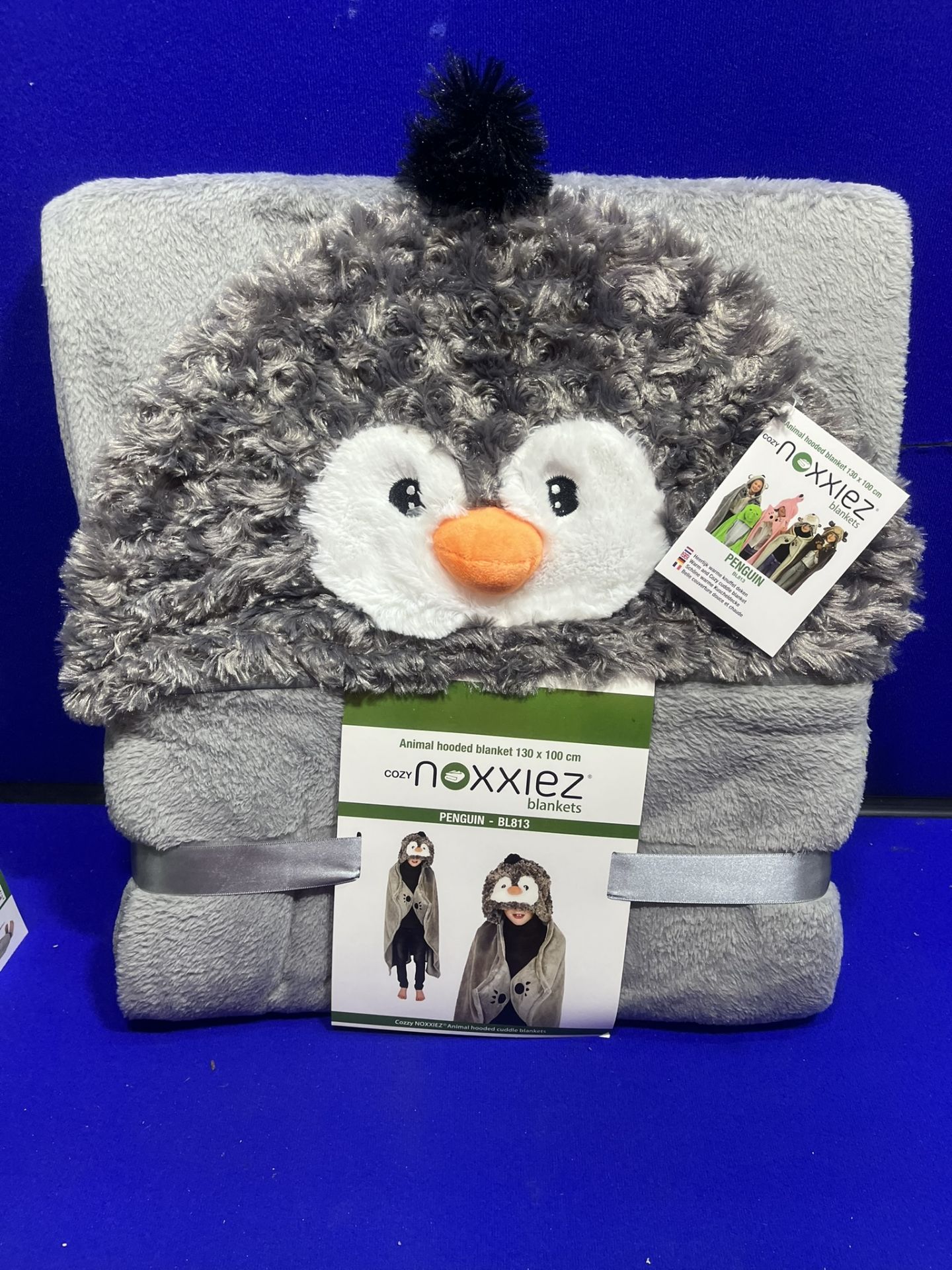 16 x Noxxiez Animal Hooded Blankets - Image 7 of 9