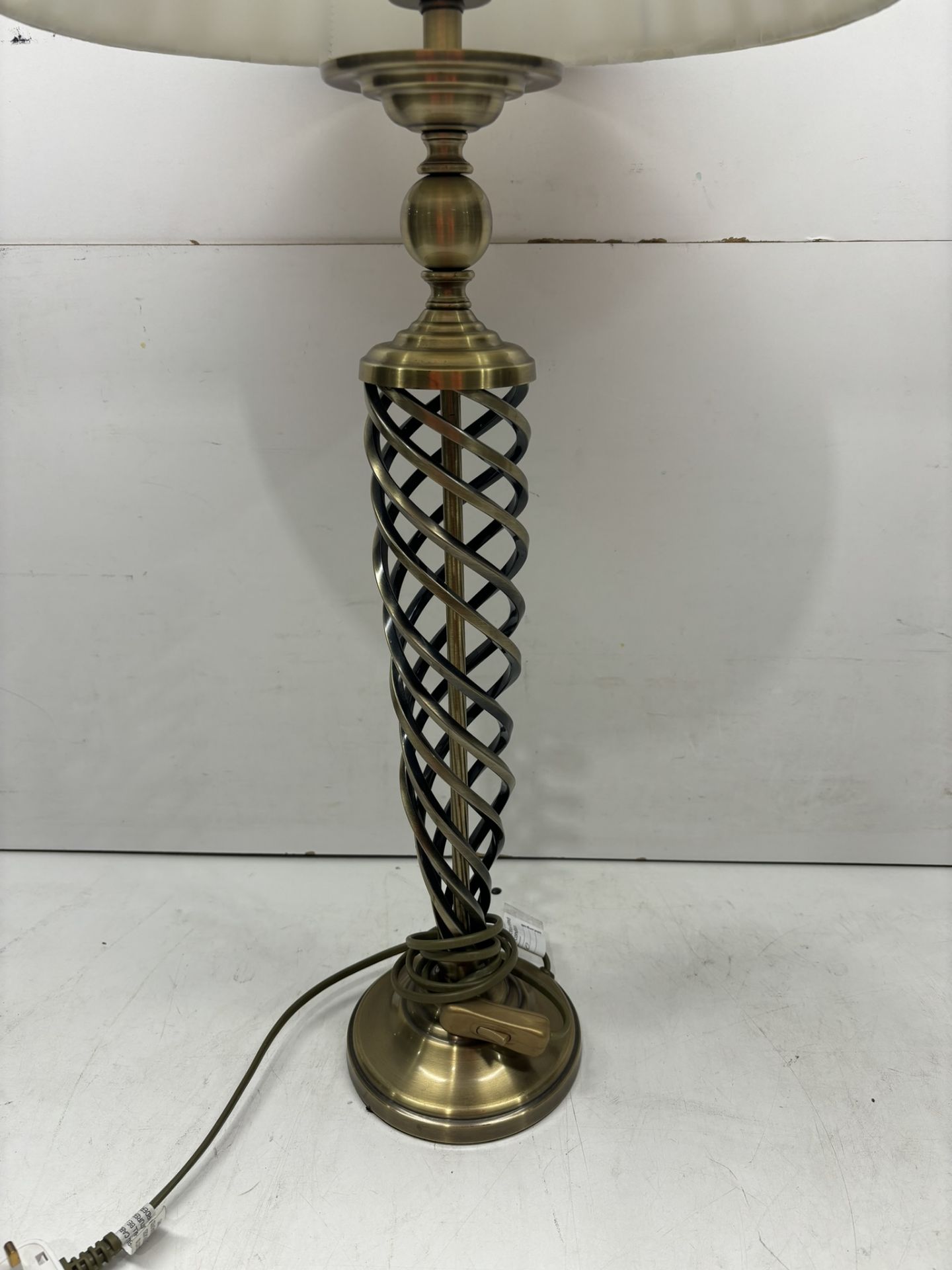 Ex-Display Gold Metal Table Lamp - Image 2 of 5