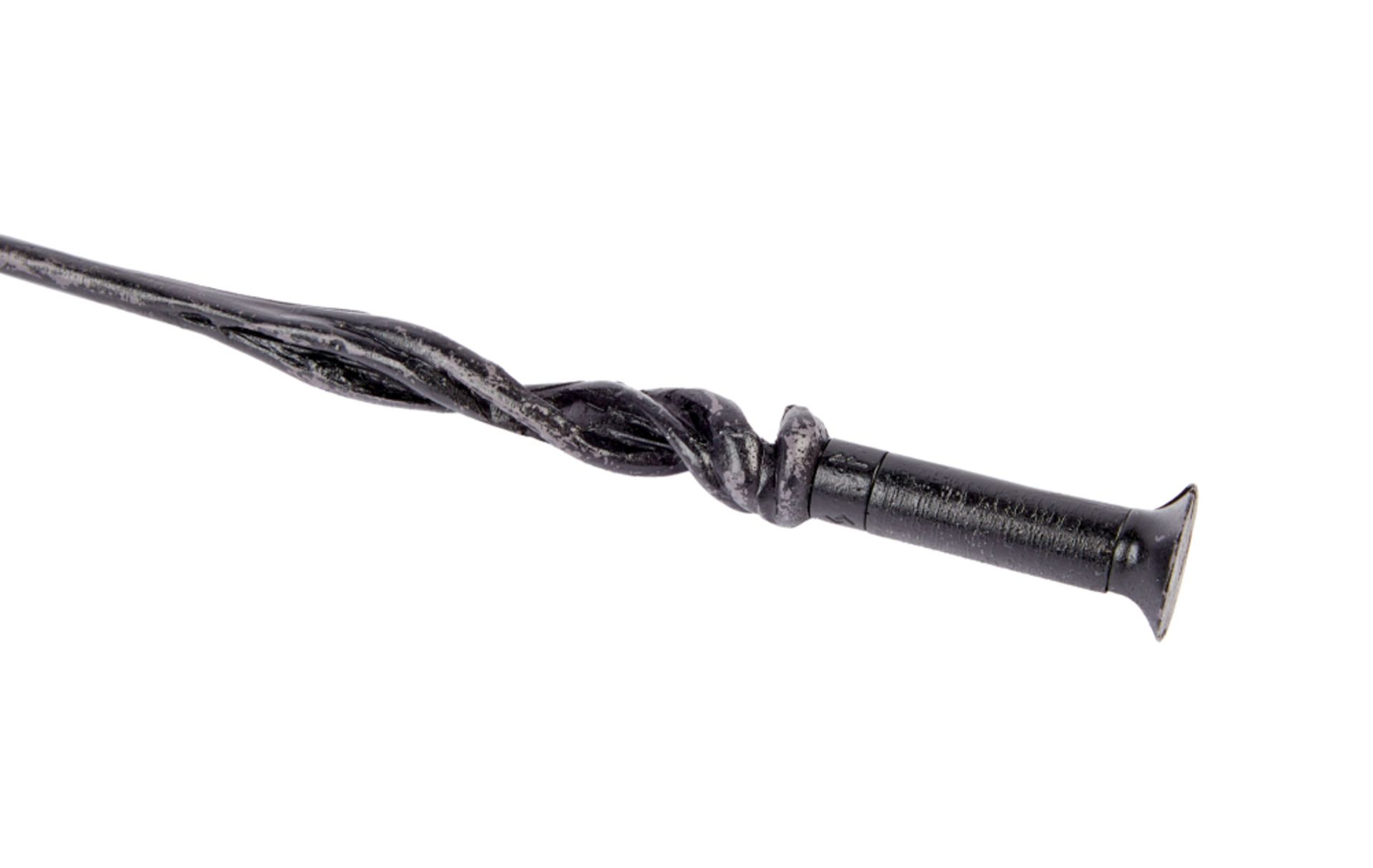 FANTASTIC BEASTS - THE SECRETS OF DUMBLEDORE | JUDE LAW "ALBUS DUMBLEDORE" UNFINISHED WAND PROP - Image 4 of 7