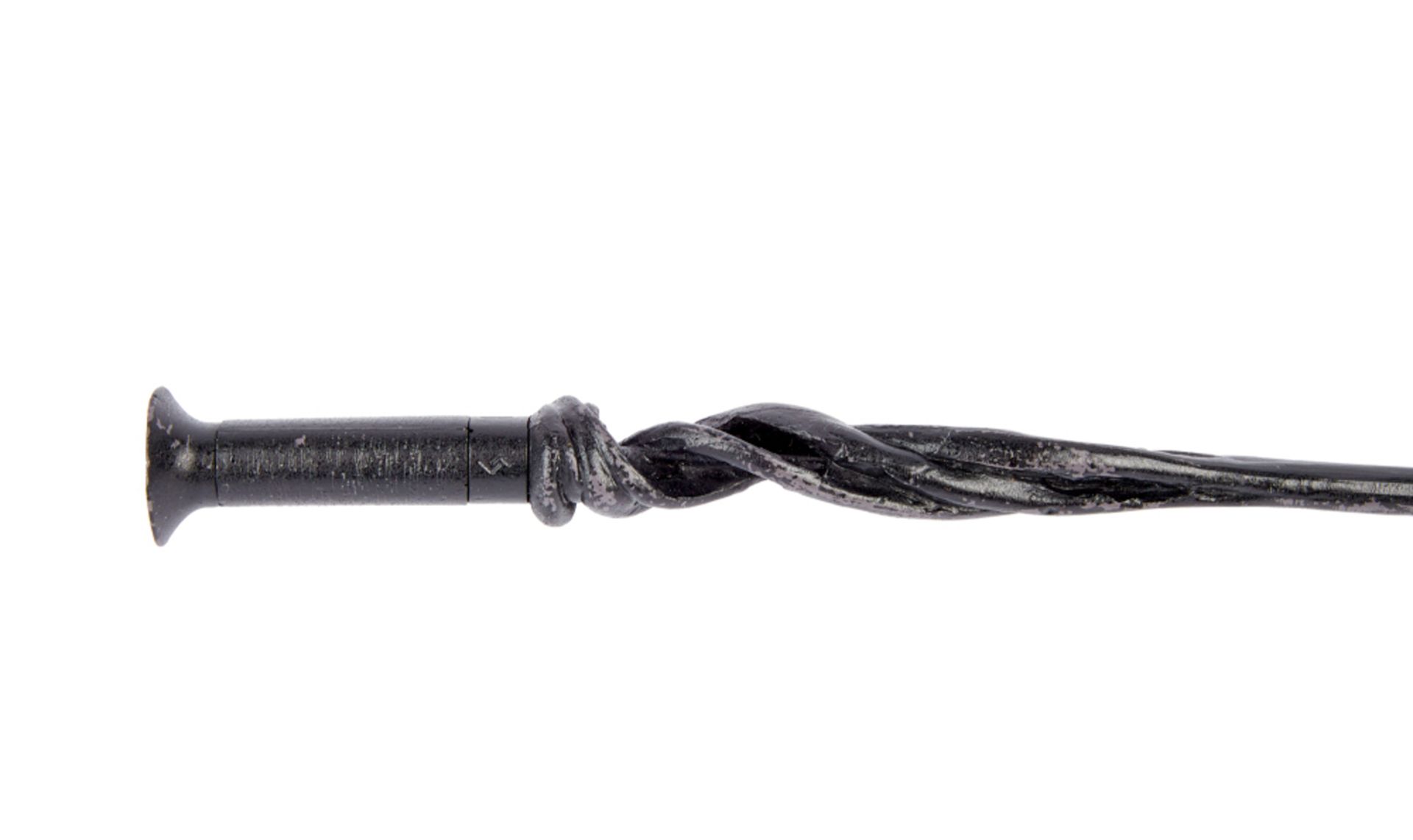 FANTASTIC BEASTS - THE SECRETS OF DUMBLEDORE | JUDE LAW "ALBUS DUMBLEDORE" UNFINISHED WAND PROP - Image 6 of 7