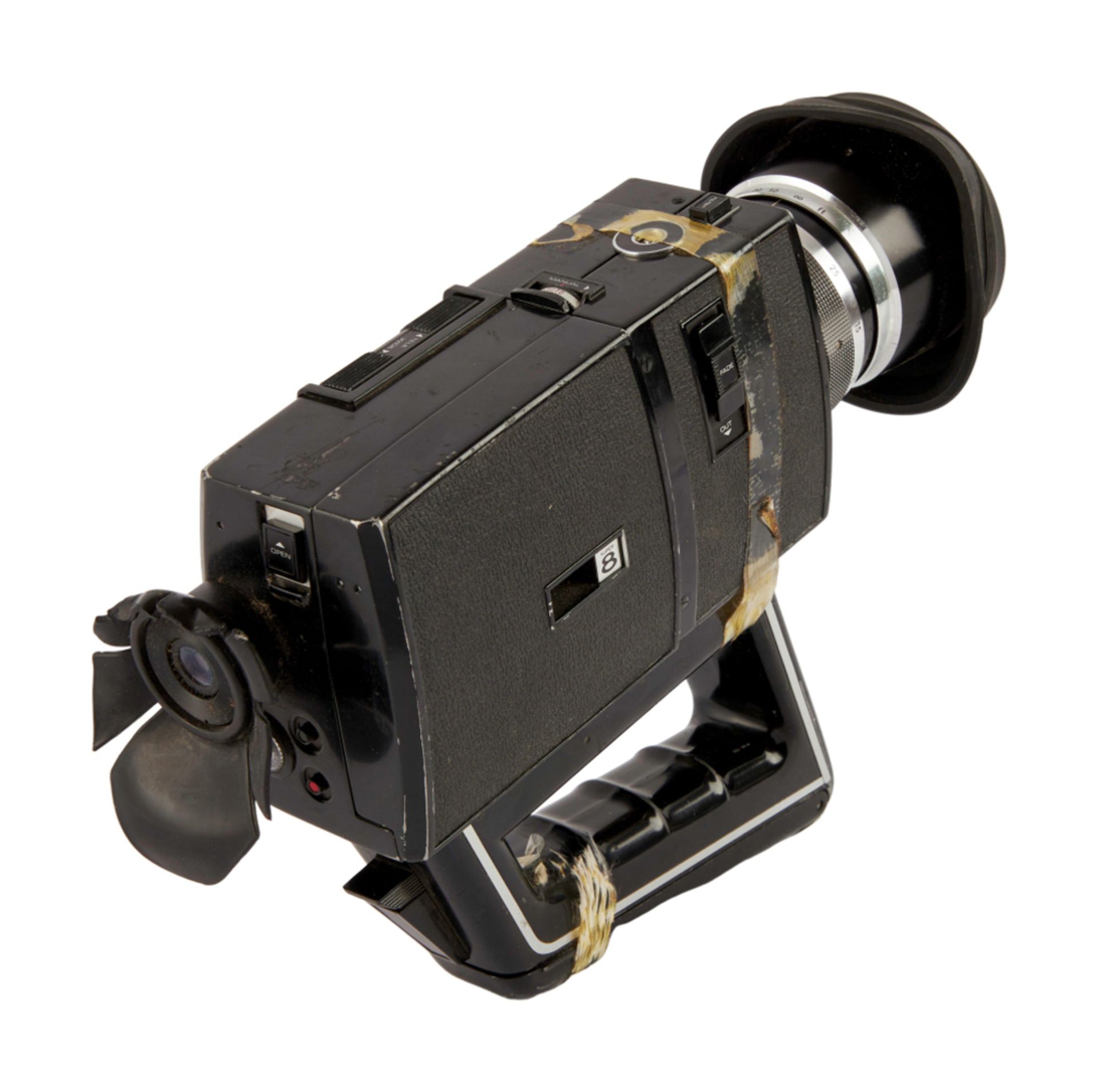 DENNIS HOPPER | PERSONALLY-OWNED HAND-HELD SUPER 8 CAMERA - Bild 2 aus 12