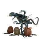 ALIENS | "ALIEN QUEEN" DISPLAY FIGURE WITH EGGS