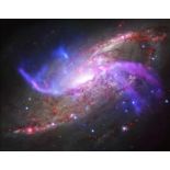 NASA, Hubble. In großem Format. Spektakuläres galaktisches Feuerwerk in einer Entfernung von etwa 23