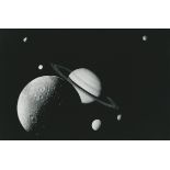 NASA, Voyager Mission. Diese berühmte Fotomontage der NASA zeigt den Planeten Saturn und seine