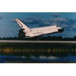 NASA, Bel Landing and Profile View of the Space Shuttle Atlantis (Mission STS-86) on the Kennedy