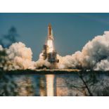 NASA, Perfekter Start des Space Shuttle Columbia (Mission STS-94), das das Microgravity Science