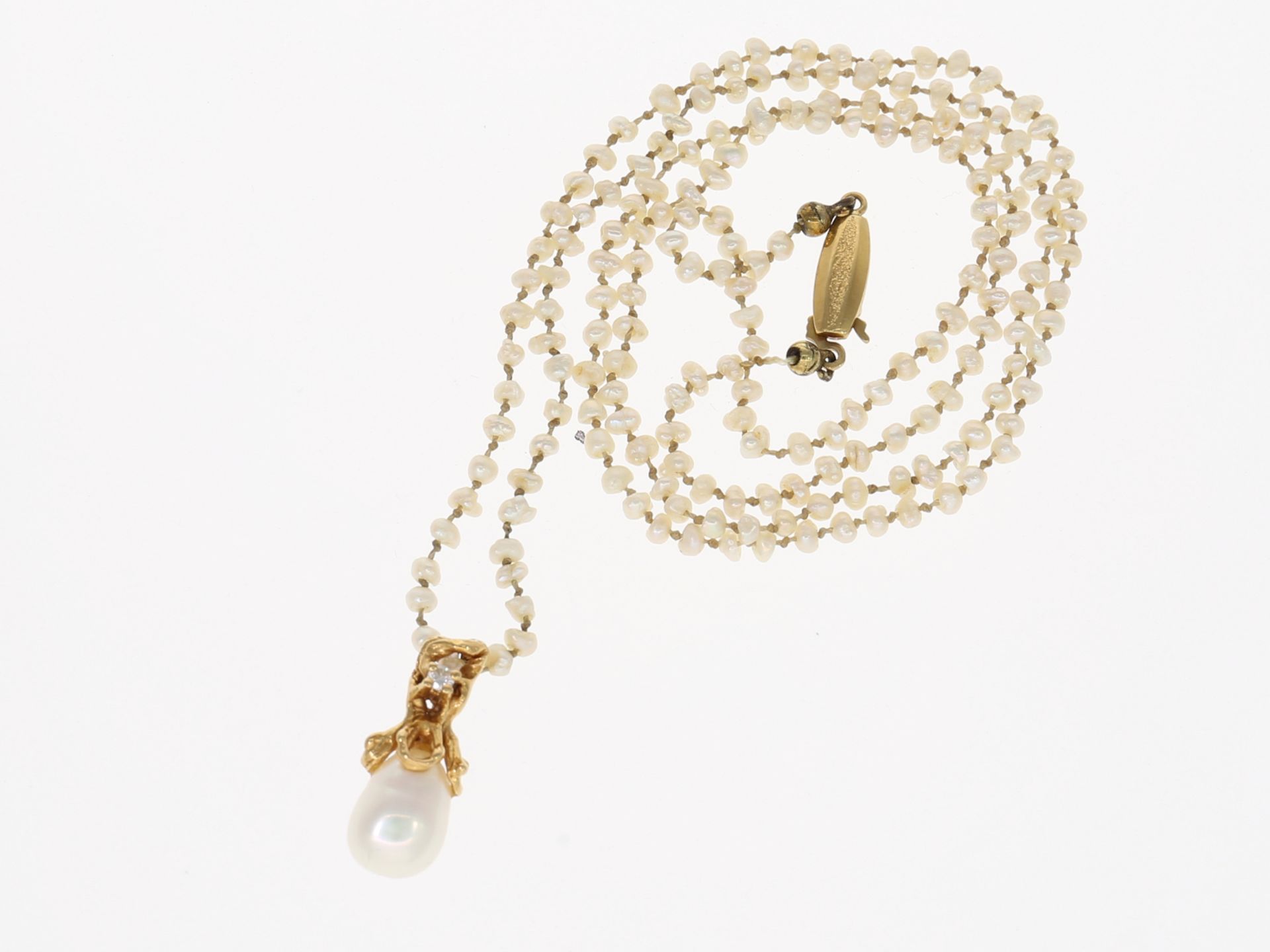 Kette/Collier: zierliche Perlenkette mit Goldschmiedeanhänger, Handarbeit aus 18K Gelbgold - Bild 2 aus 3