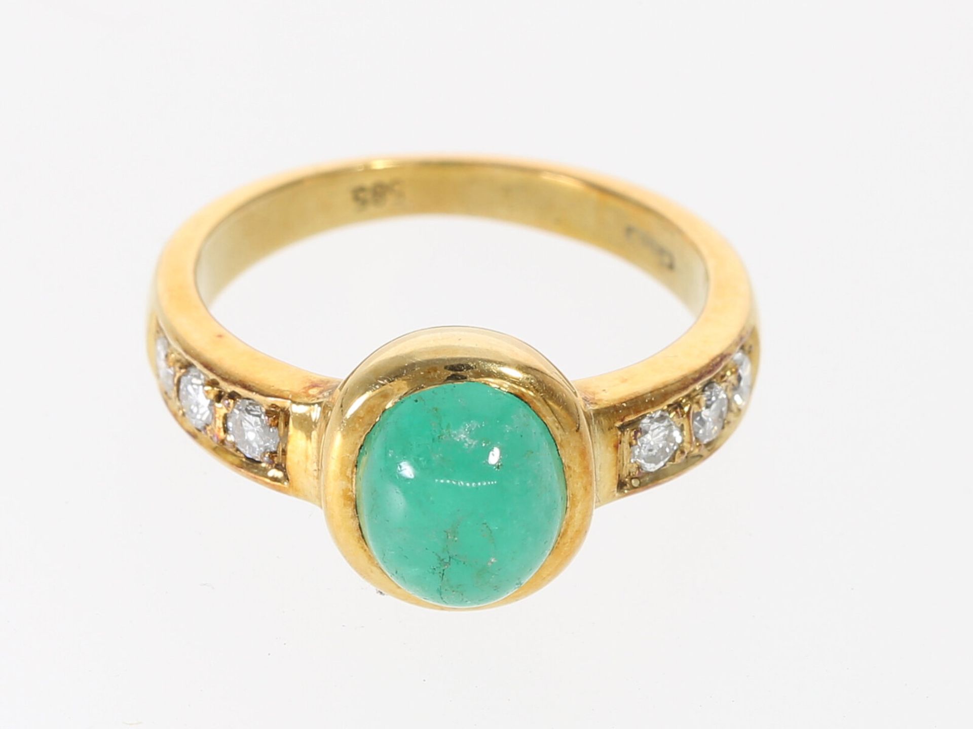 Ring: schöner Smaragd/Brillant-Goldschmiedering