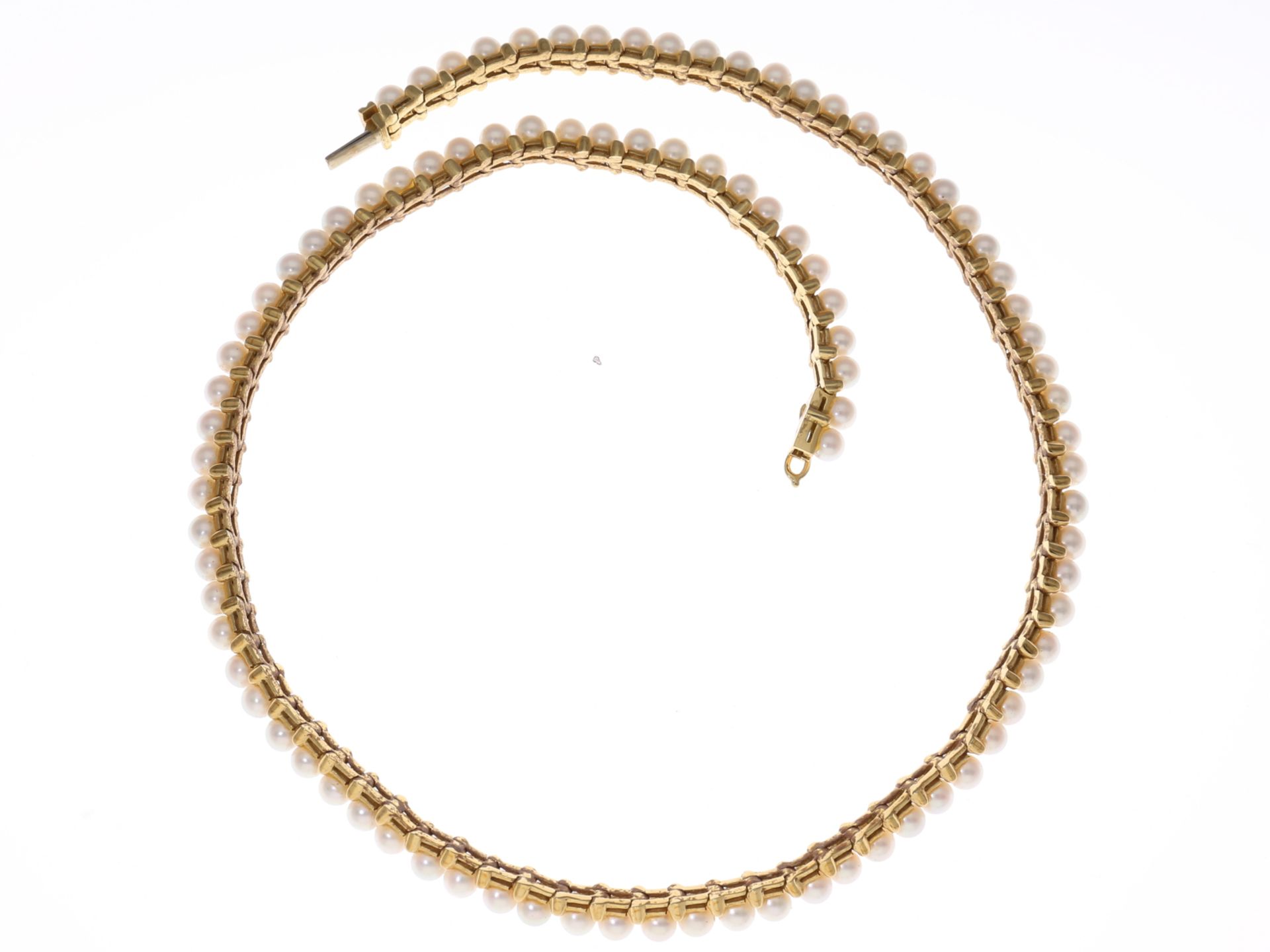 Kette/Collier: elegantes und äußerst hochwertig gefertigtes Goldschmiede-Collier mit sehr schönen Zu