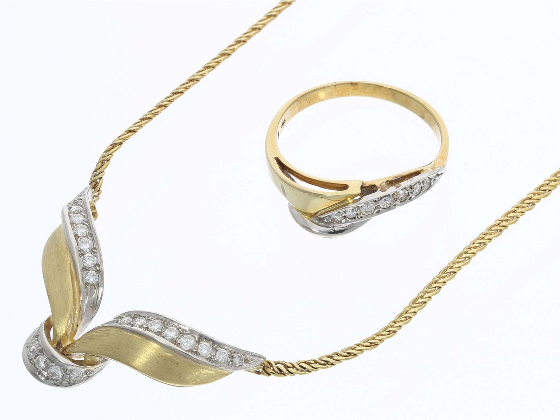Collier/Ring: Designer-Goldschmiede-Collier mit Brillanten und passendem Ring