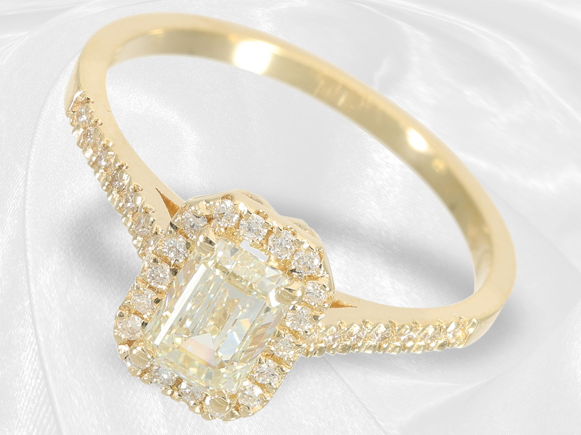 Moderner und feiner Diamant-Goldschmiedering aus 18K Gelbgold, neuwertig