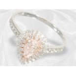 Ring: sehr wertvoller Diamantring, Mittelstein ca. 0,5ct very light Pink