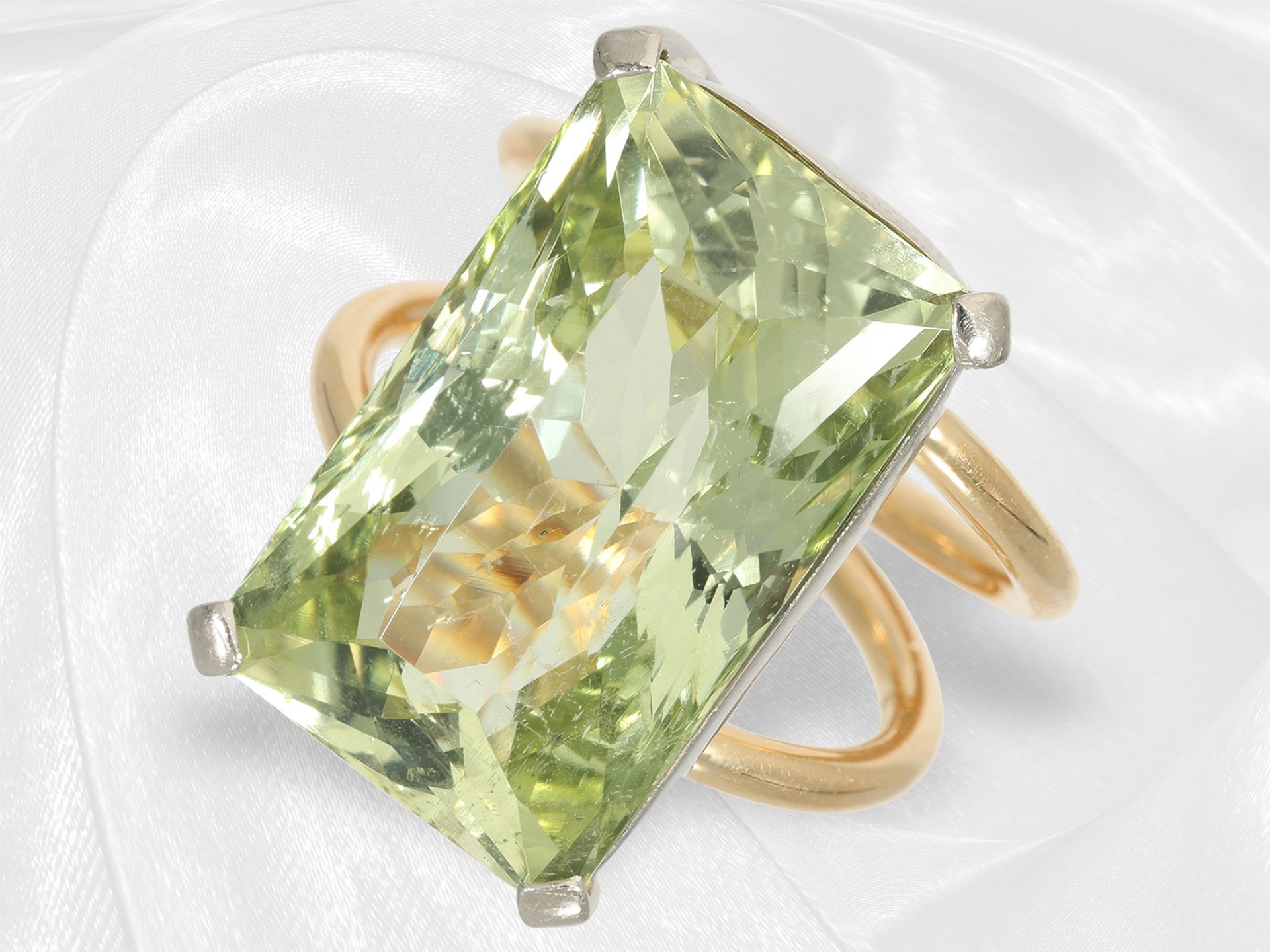 Ausgefallener moderner Designer-Goldschmiedering mit großem Heliodor(grüner Beryll) von ca. 21ct - Bild 3 aus 5