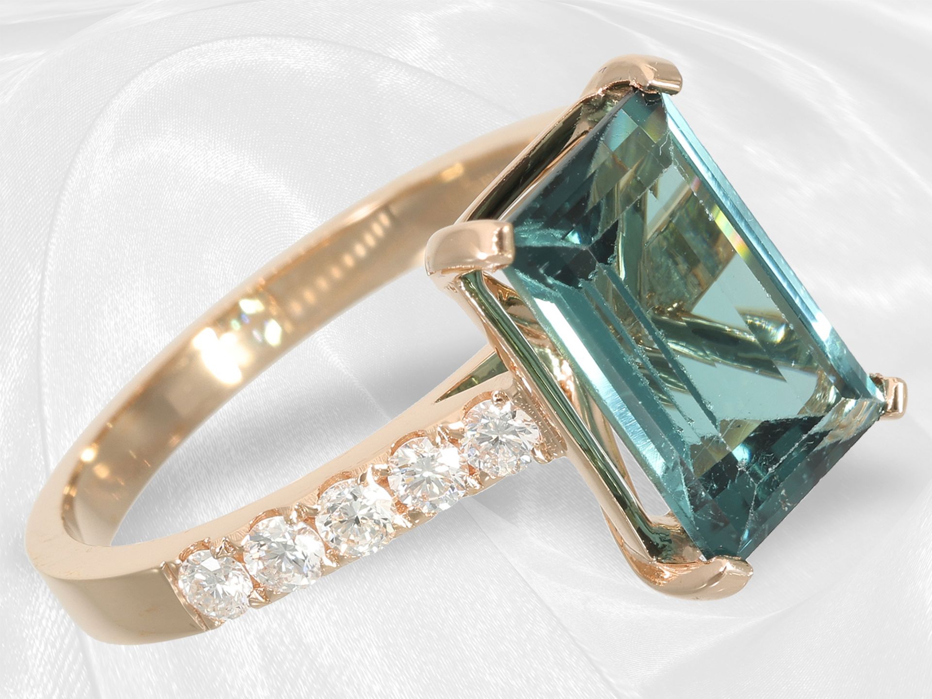 Ring: beautiful goldsmith's ring with tourmaline and brilliant-cut diamonds, 18K gold - Image 2 of 10