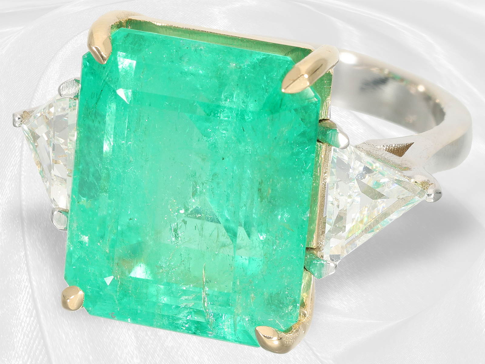 Ring: very high quality goldsmith ring with Colombian emerald of 13.21ct - Image 2 of 7