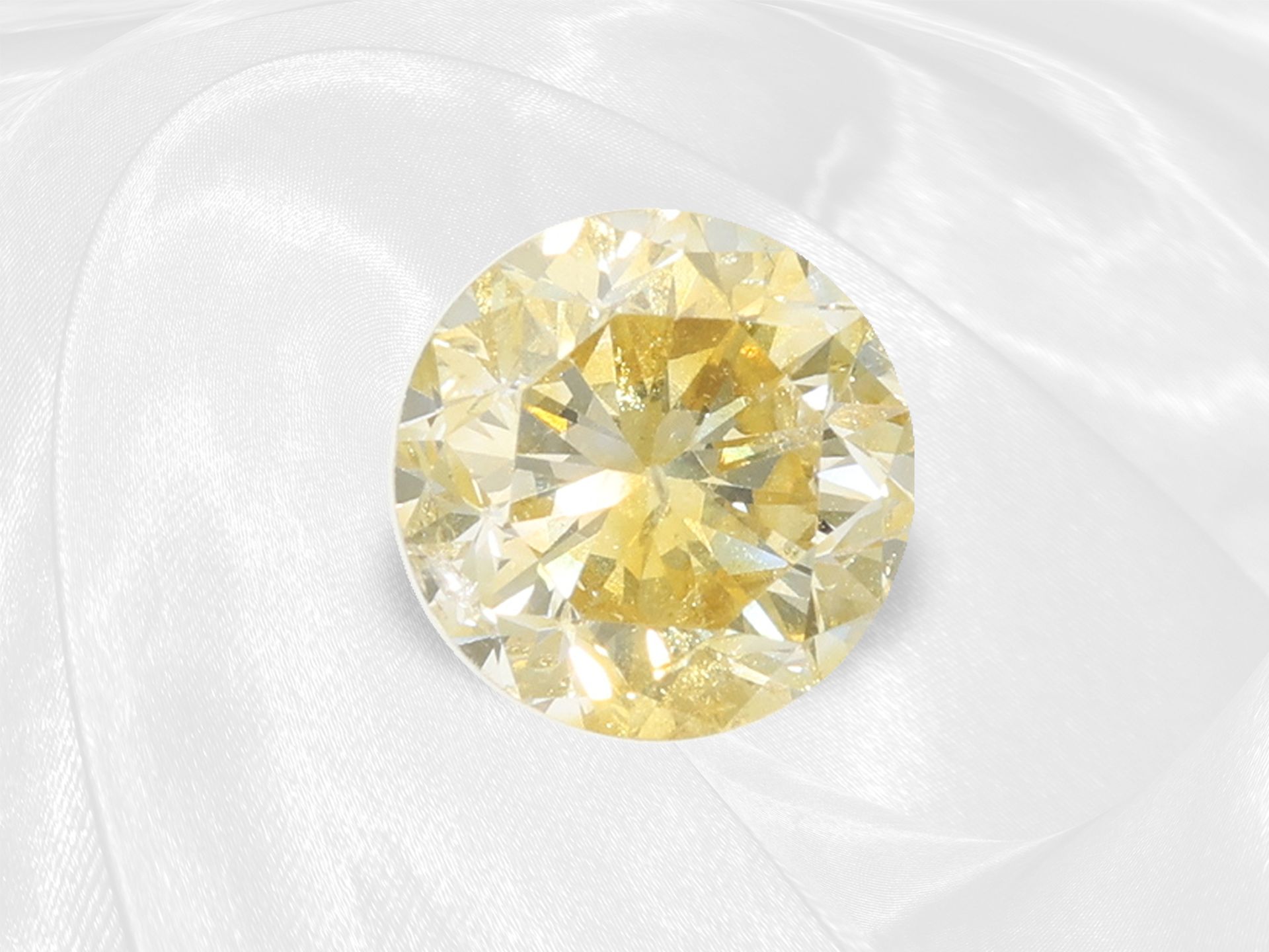 Brillant: Fancy Brillant von 0,72ct, Fancy Intense "Canary" Yellow, Natural Color, inklusive HRD Rep