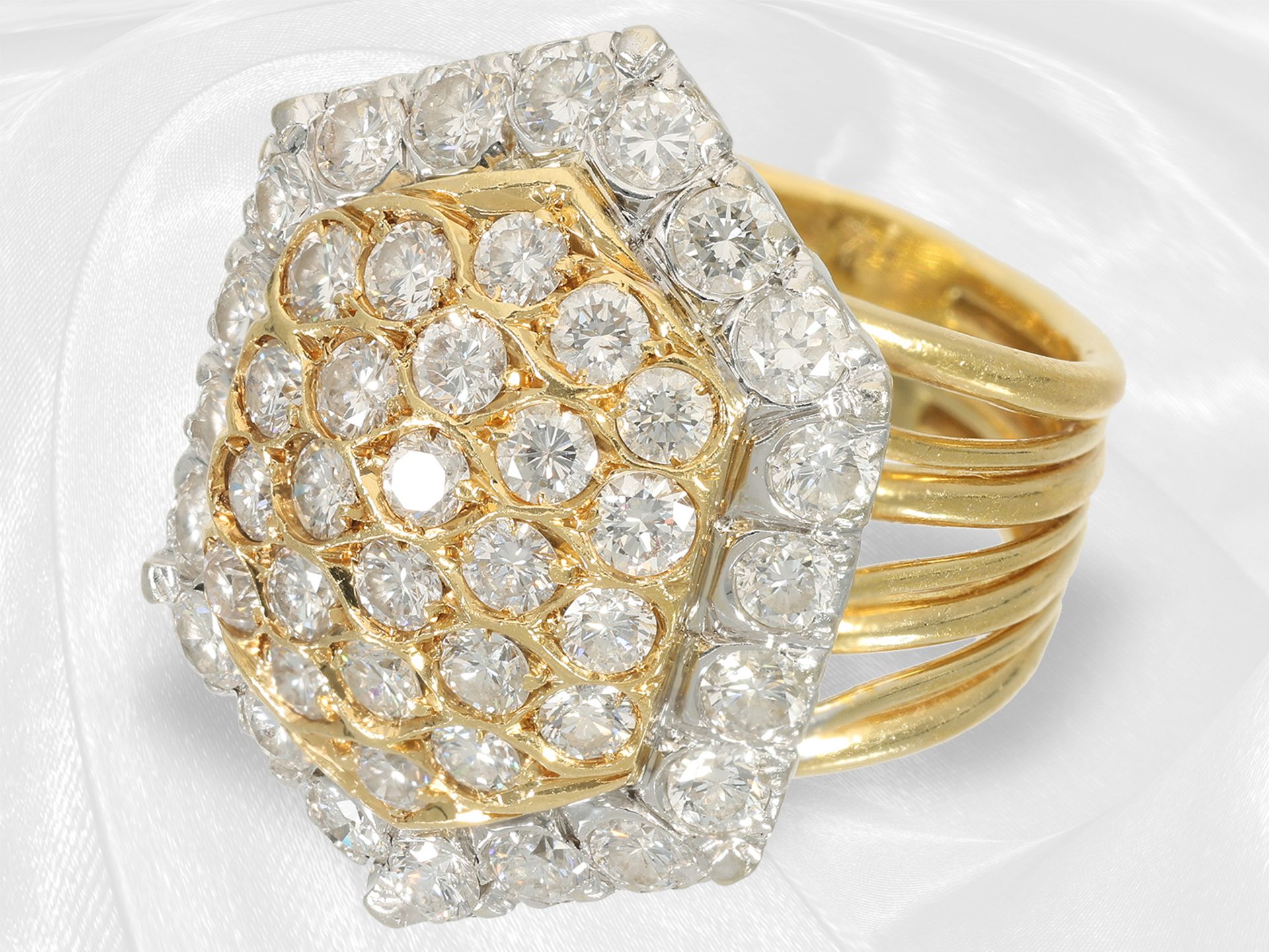 Earclips/ring: extremely luxurious vintage goldsmith's jewellery, finest brilliant-cut diamonds of a - Image 2 of 8