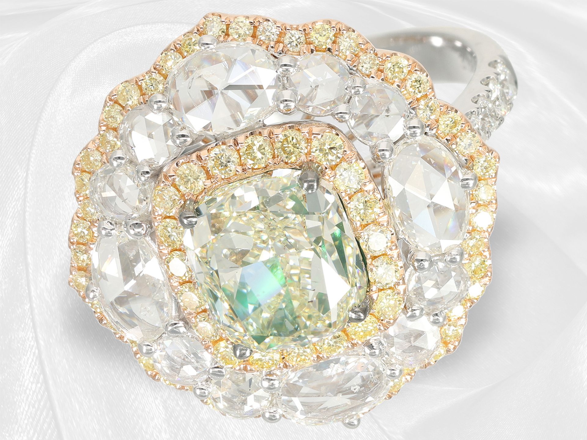 Ring: äußerst wertvoller Diamantring mit grünem Fancy Diamanten von 3,08ct, GIA Report - Bild 7 aus 8