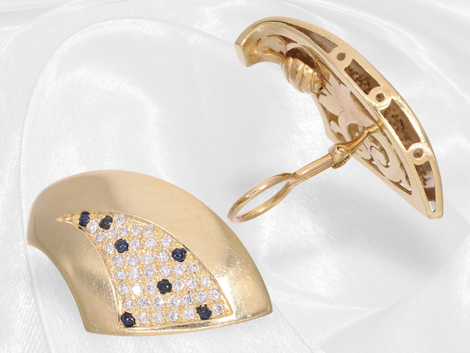 Earrings: rare and extremely decorative sapphire/brilliant designer goldsmith work, made in 18K gold - Image 3 of 5