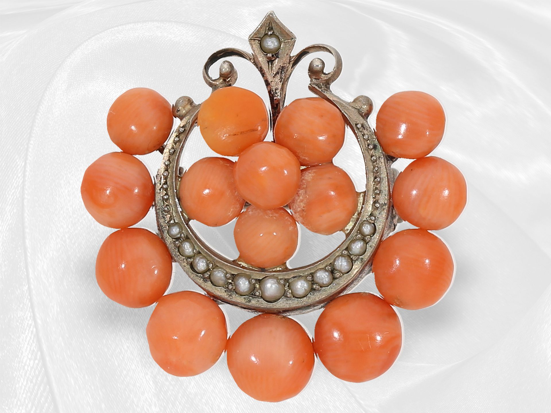 Pendant/Brooch/Comb: Collection of rare antique coral jewellery, around 1900 - Image 3 of 7