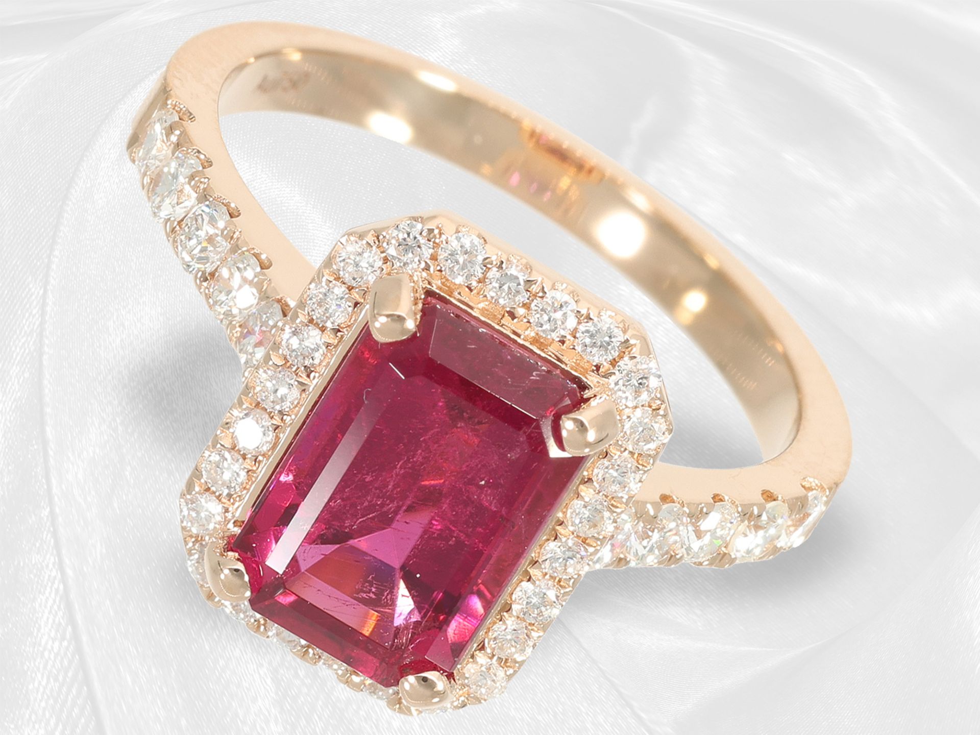 Precious, like new and very beautiful rubellite/brilliant-cut diamond goldsmith ring, 18K pink gold - Image 3 of 4