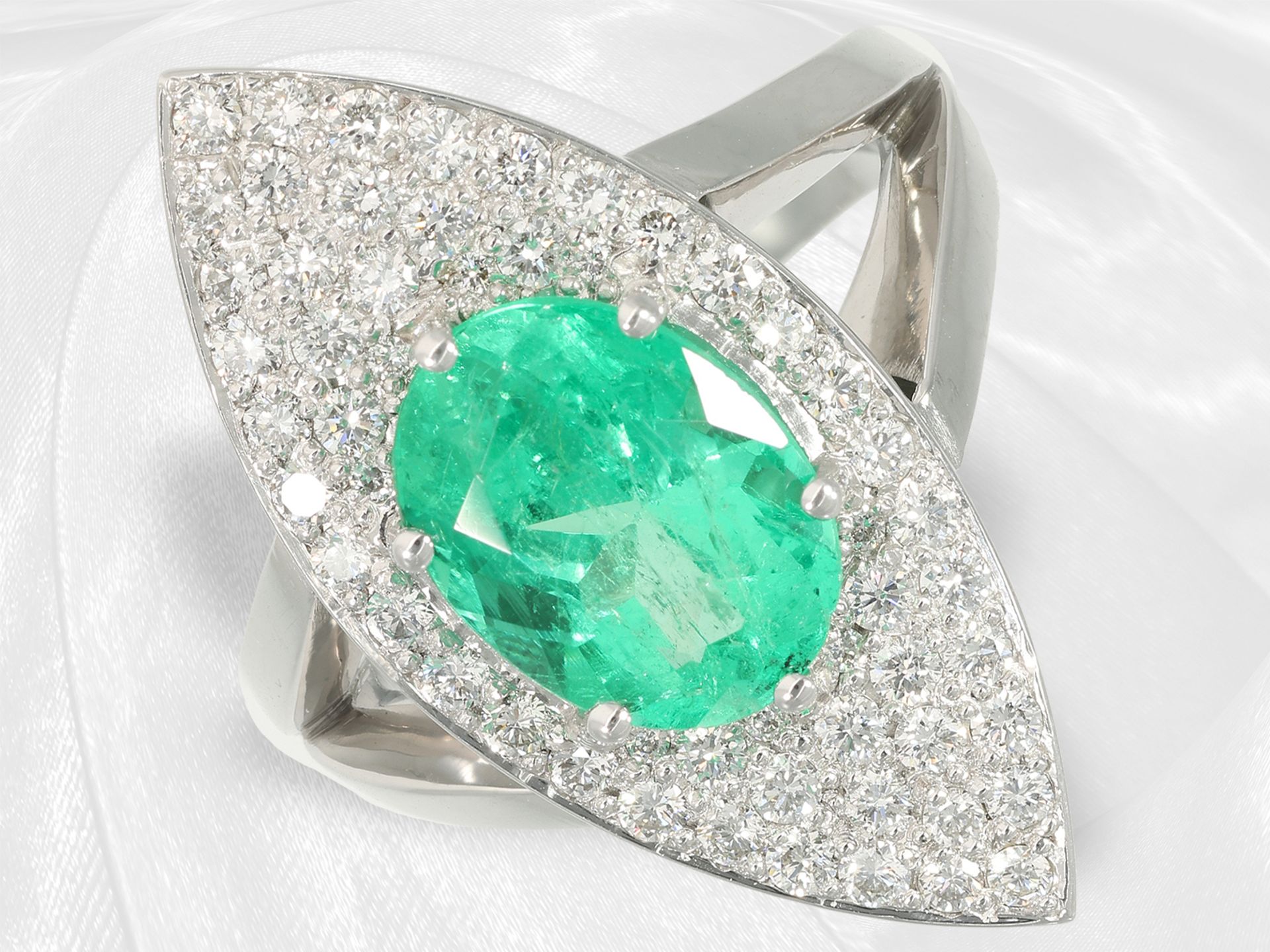 Formerly very expensive emerald/brilliant-cut diamond goldsmith ring with Colombian top quality emer - Image 5 of 7