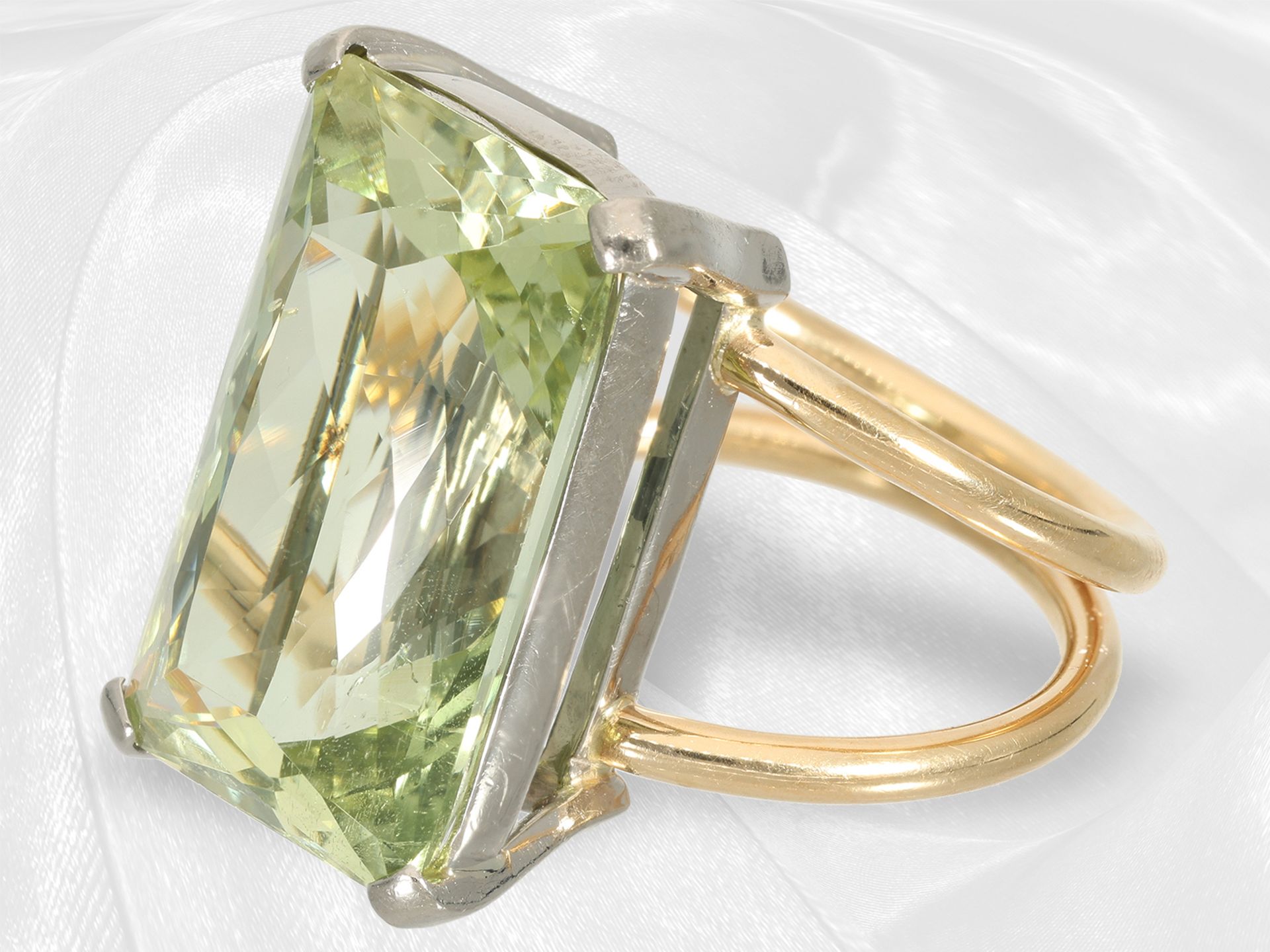 Ausgefallener moderner Designer-Goldschmiedering mit großem Heliodor(grüner Beryll) von ca. 21ct - Bild 2 aus 5