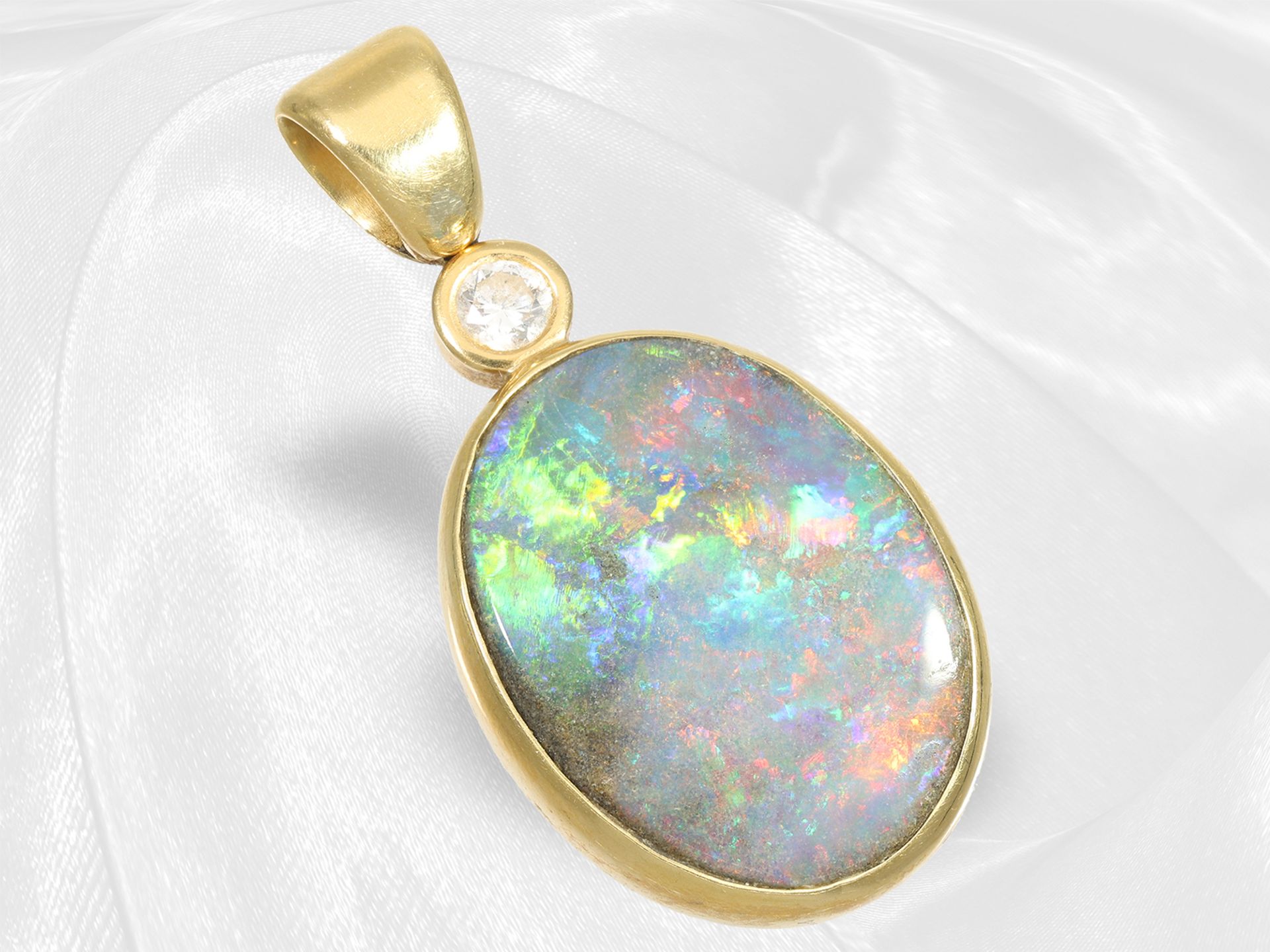 Sehr dekoratives Gold-Collier mit wertvollem Opal/Brillant-Goldschmiede-Anhänger, 18K Gold - Bild 3 aus 4