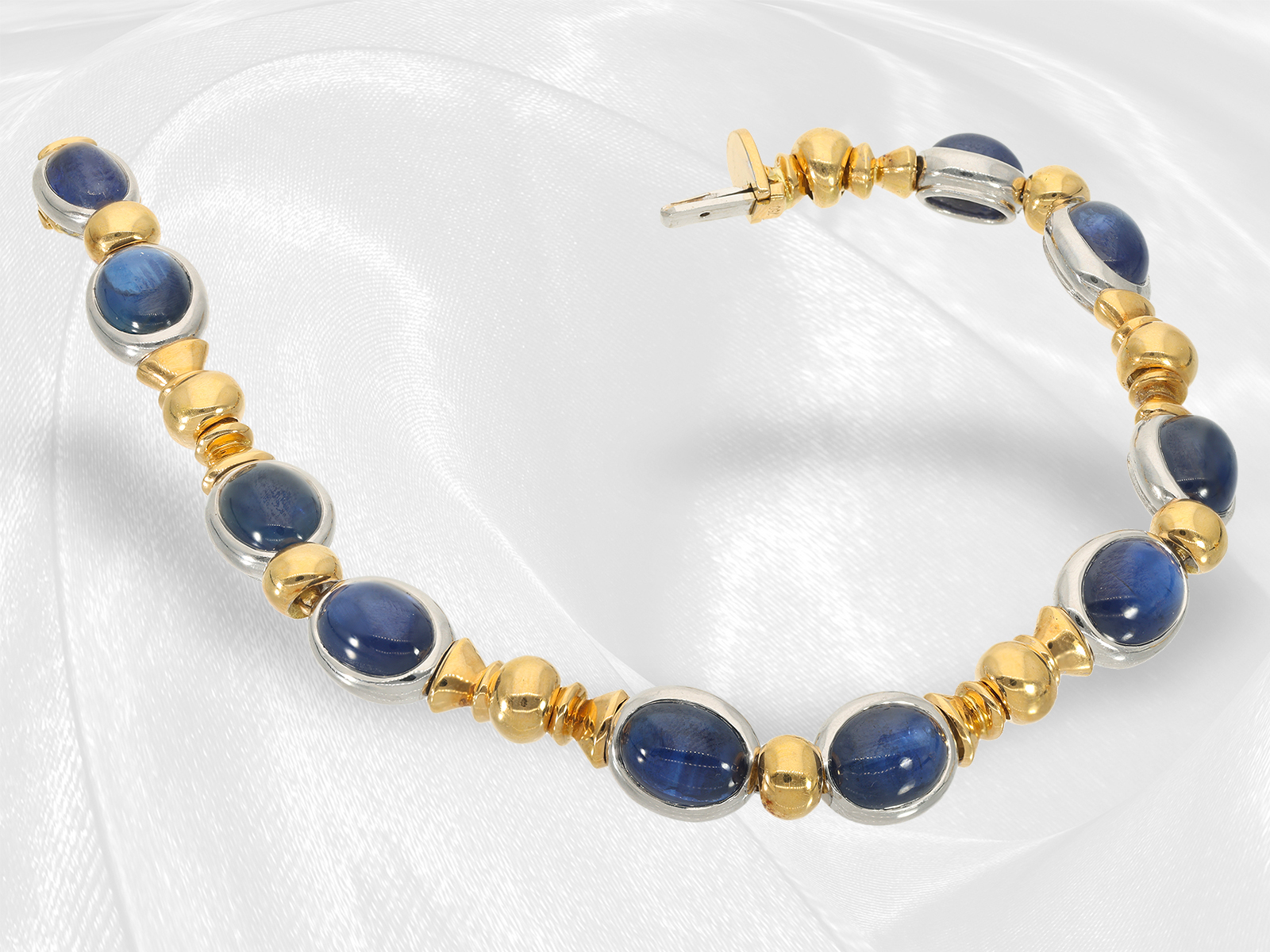 Luxurious 3-piece sapphire jewellery set from the house of "Tabbah", highest quality handcrafted fro - Image 3 of 7