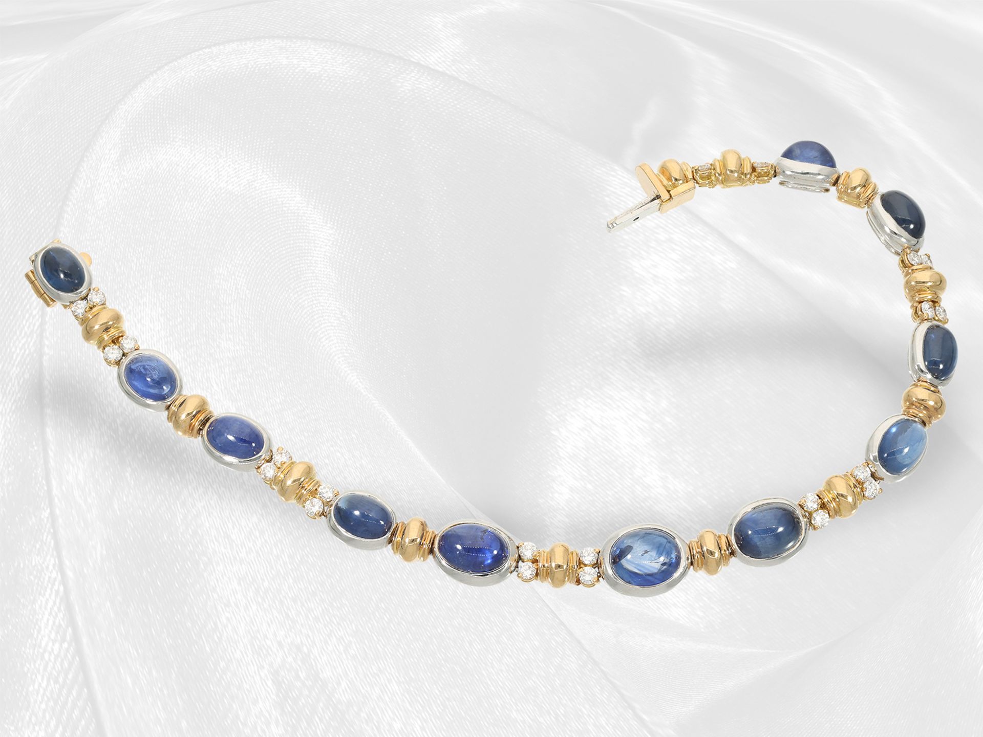 Extremely valuable sapphire/brilliant jewellery set from the house of "Tabbah", handcrafted from 18K - Image 2 of 10