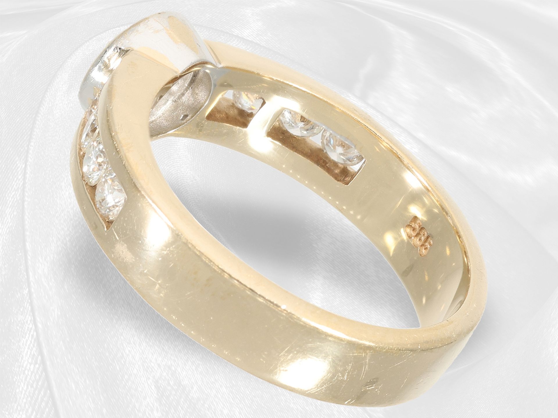 Ring: Markenschmuck, goldener Brillantring von Christ mit Zertifikat, ca. 1ct Brillanten - Bild 4 aus 4