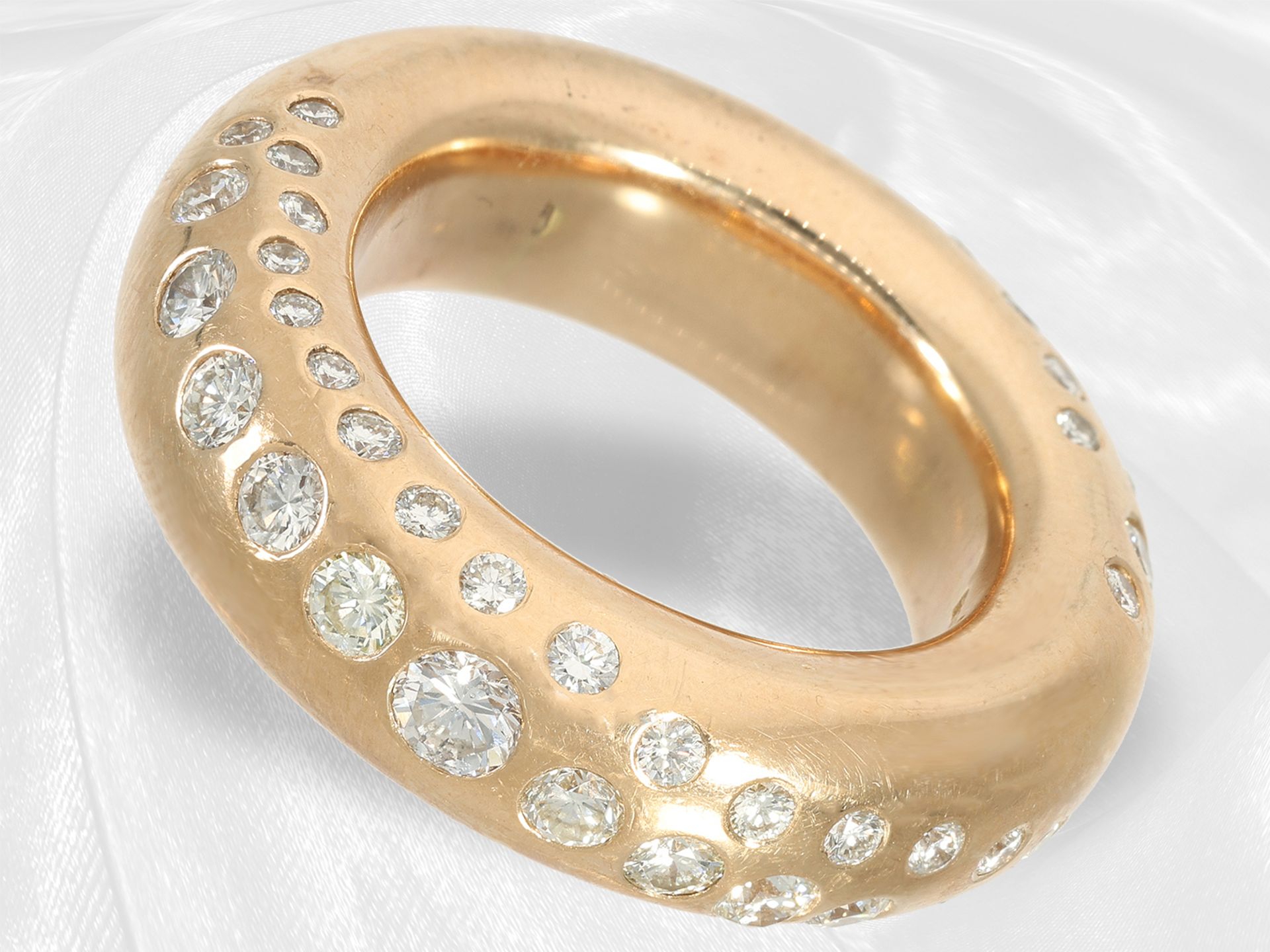 Ring: formerly very expensive goldsmith's diamond ring, handmade "Starlight", ca. 1.8ct