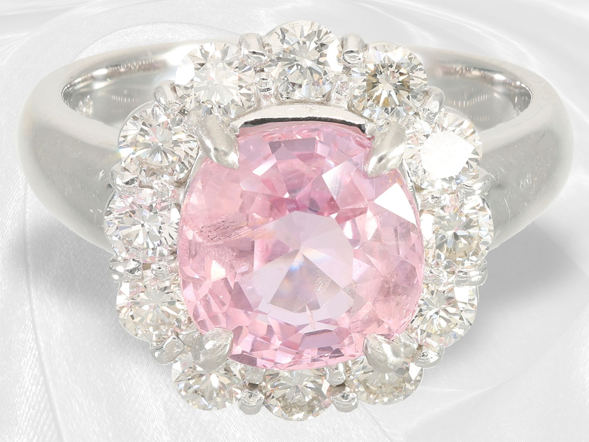 Ring: extremely high quality brilliant-cut diamond/sapphire ring with certified "NO HEAT Padparadsch - Image 4 of 9