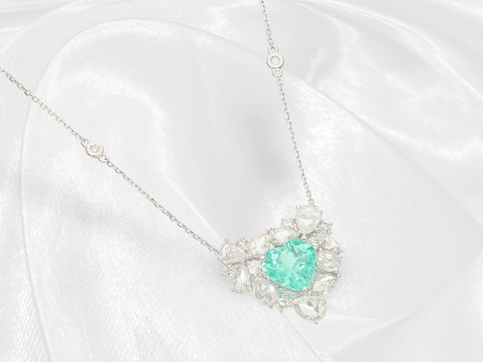 Kette/Collier: sehr wertvolles Mittelteil-Collier mit Paraiba-Turmalin und reichem Diamantbesatz - Bild 3 aus 3