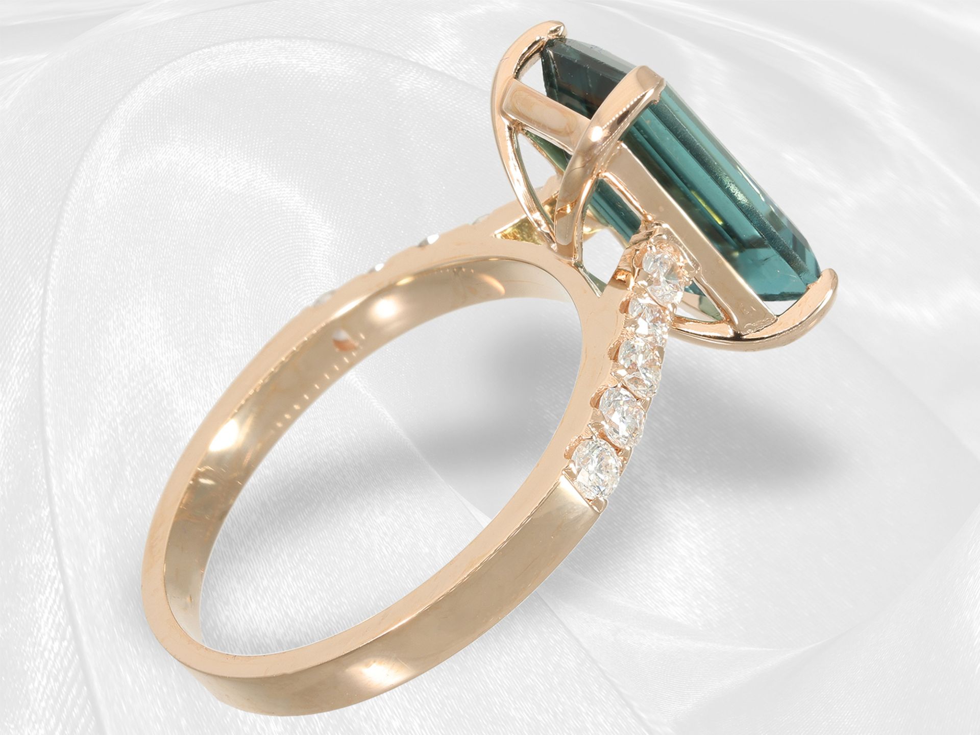 Ring: beautiful goldsmith's ring with tourmaline and brilliant-cut diamonds, 18K gold - Image 8 of 10