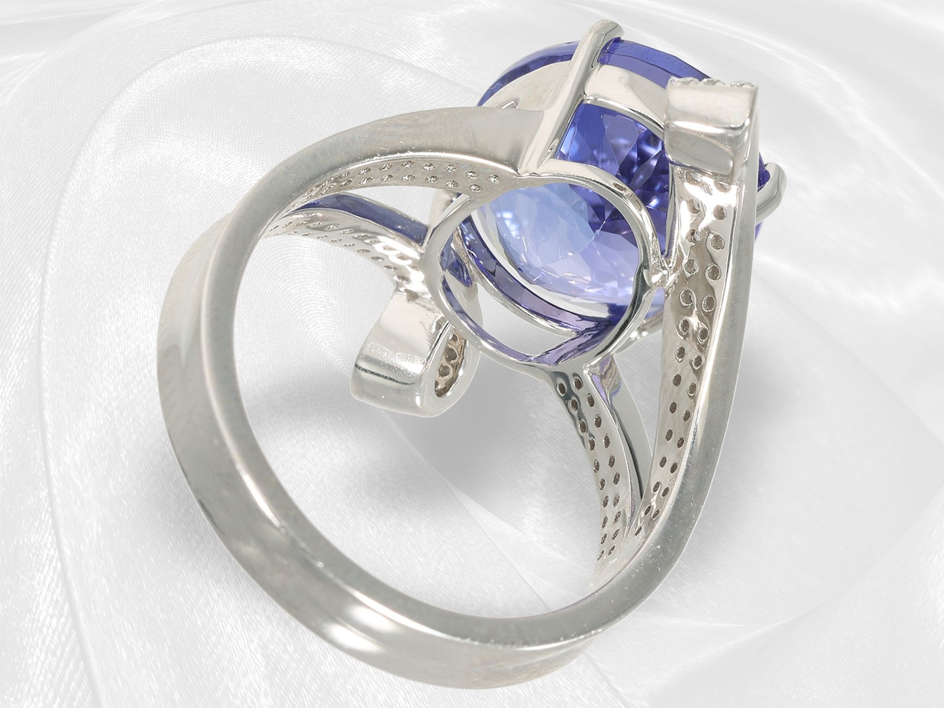 Very beautiful and high quality tanzanite/brilliant-cut diamond designer goldsmith ring, beautiful t - Image 6 of 6
