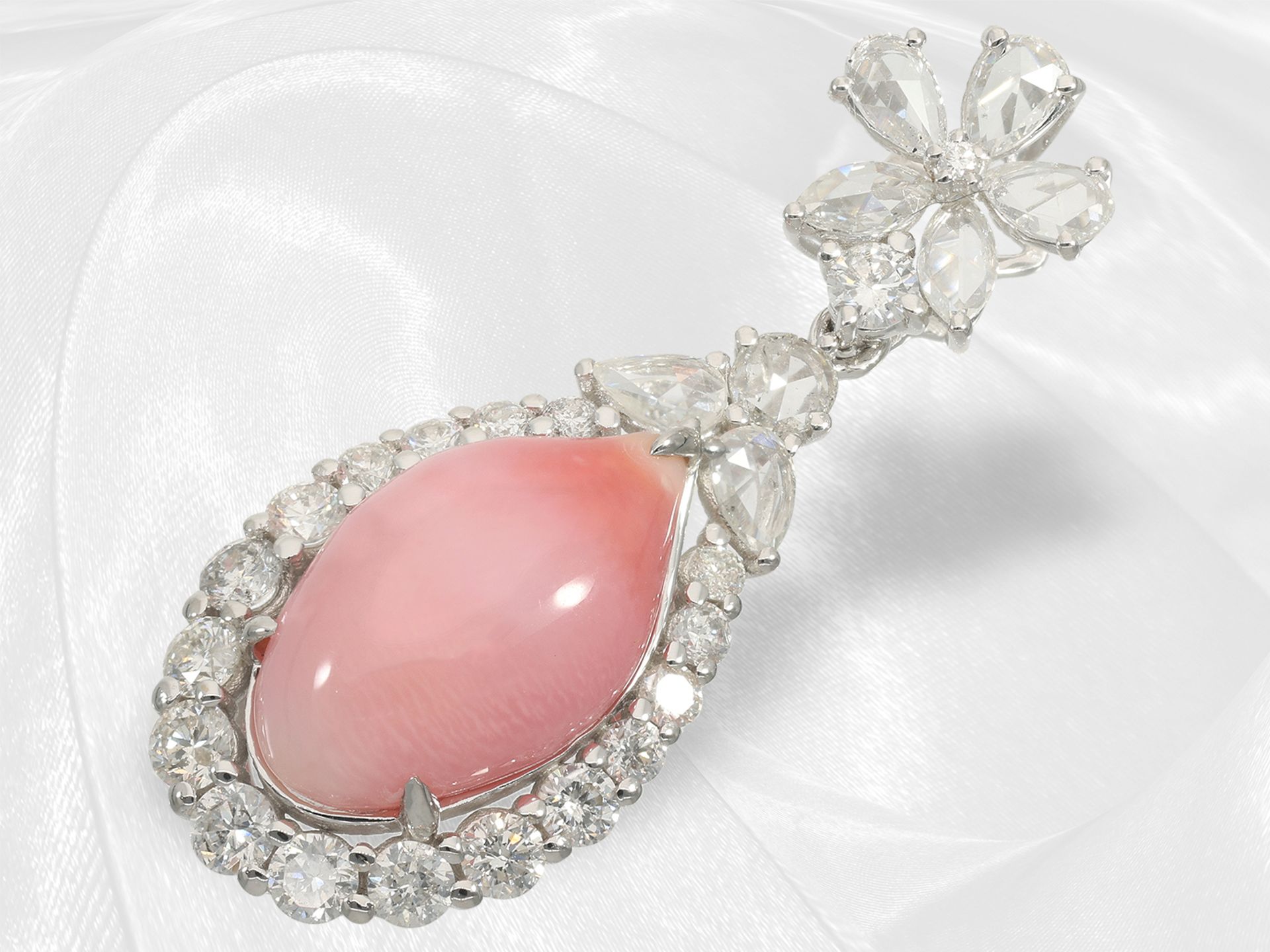 Kette/Anhänger: hochfeiner Diamantschmuck mit extrem seltener "Conch" Naturperle von ca. 4,22ct - Bild 3 aus 3