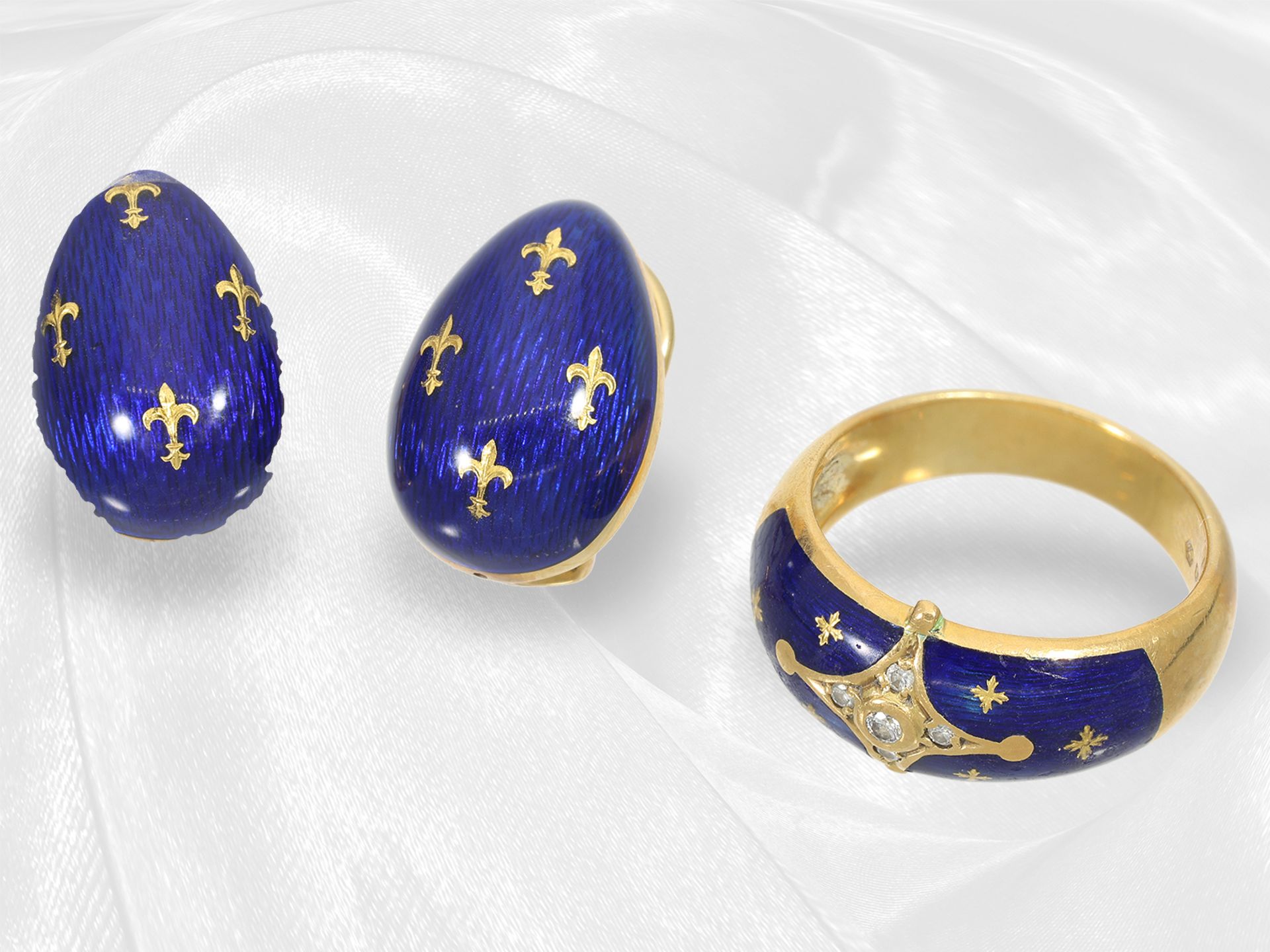 Ring/Ohrschmuck: exklusives emailliertes Fabergé Schmuckset aus Ohrclips und Ring, 18K Gelbgold, Fab