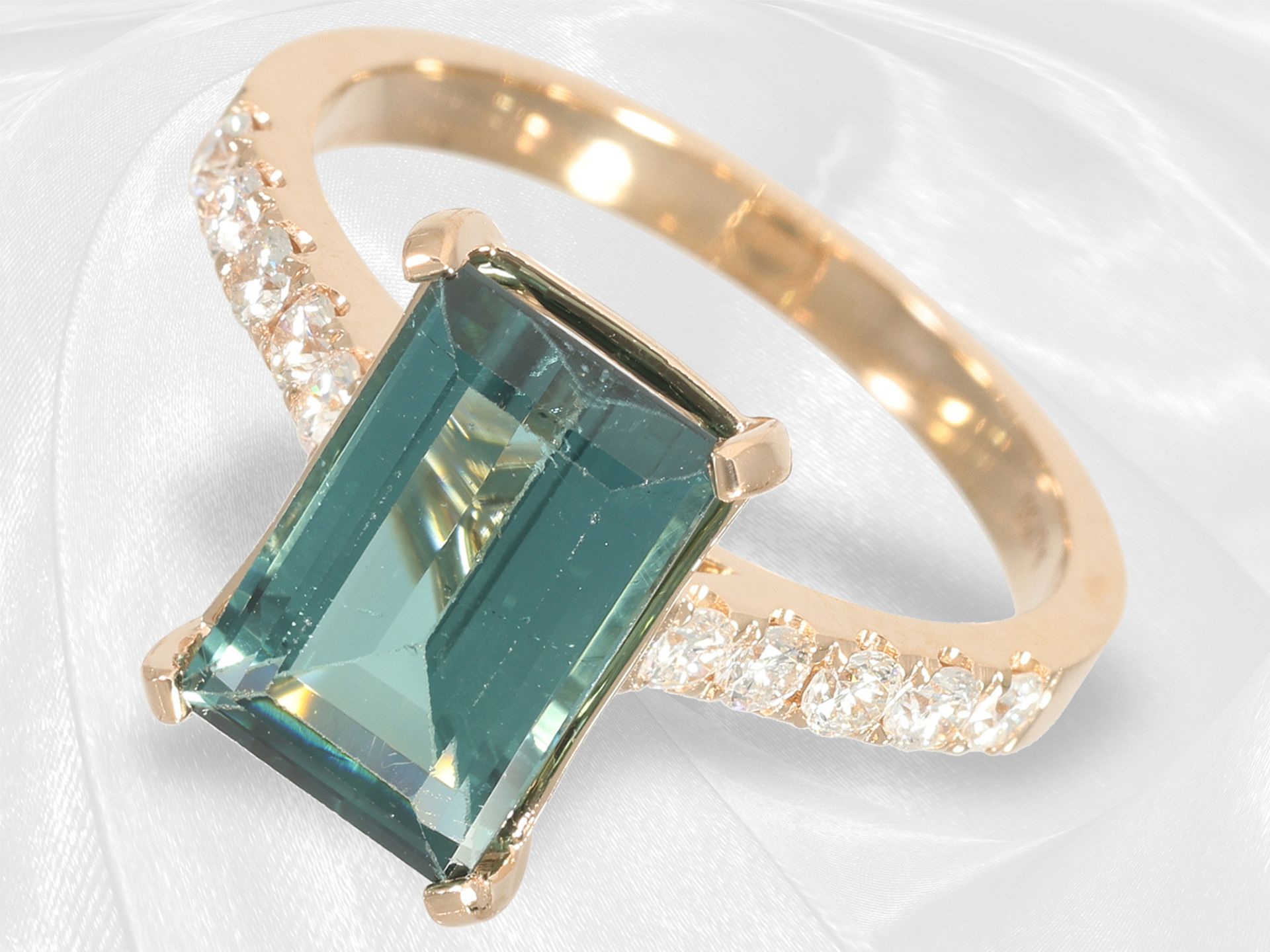 Ring: beautiful goldsmith's ring with tourmaline and brilliant-cut diamonds, 18K gold - Image 9 of 10