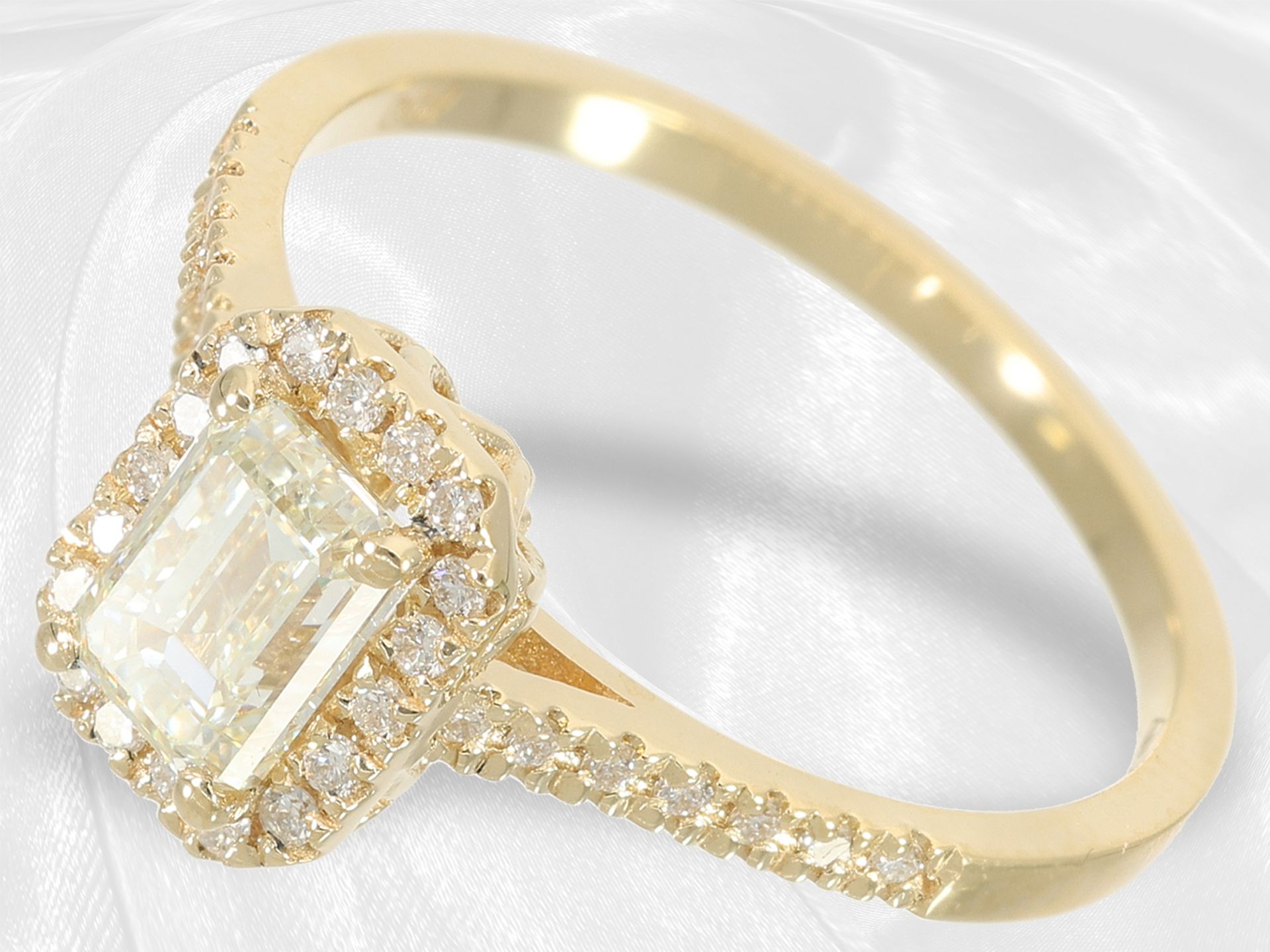 Moderner und feiner Diamant-Goldschmiedering aus 18K Gelbgold, neuwertig - Bild 5 aus 5