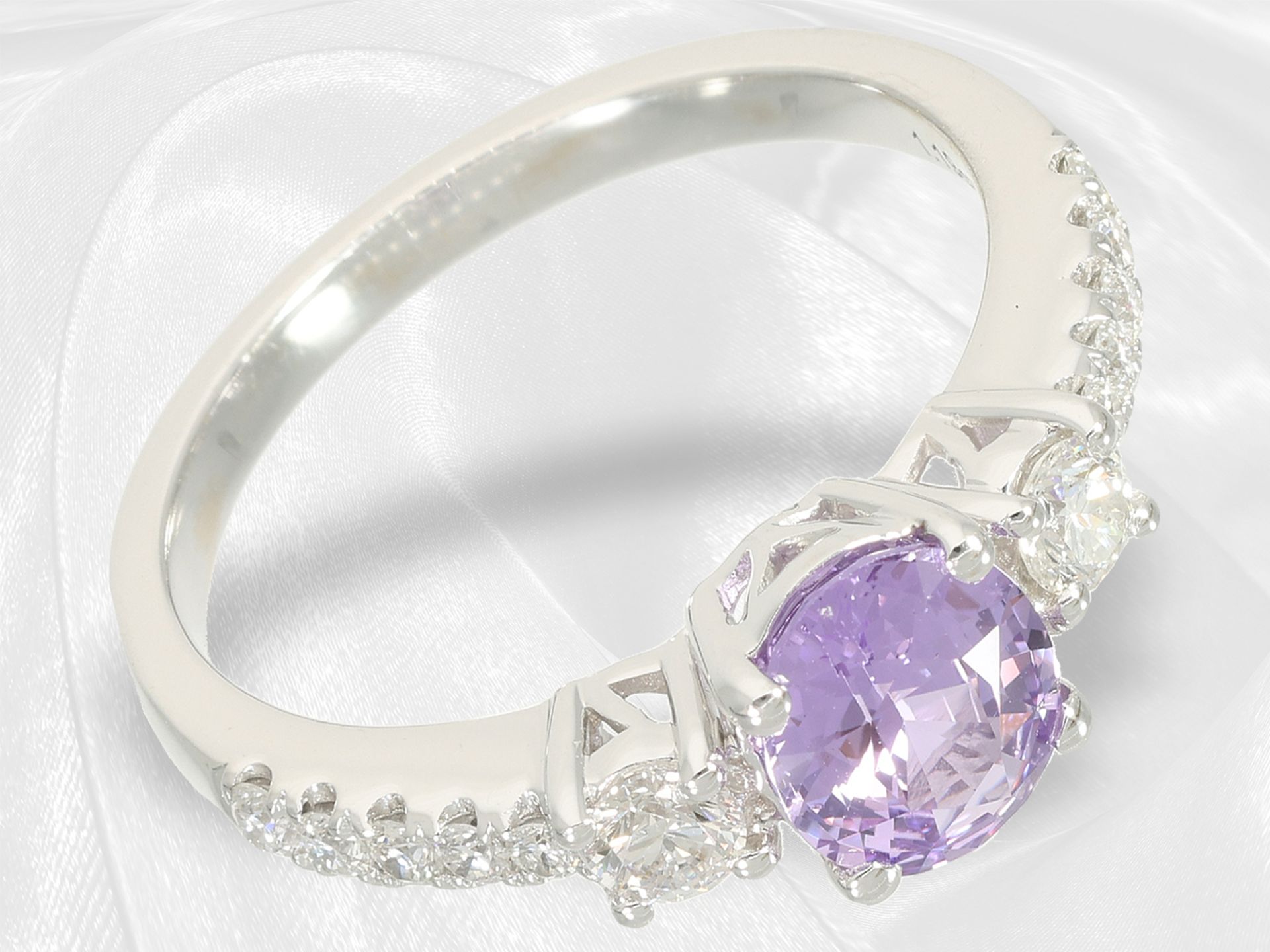 Ring: extremely rare, unique sapphire/brilliant ring with purple bicolour sapphire - Image 5 of 5