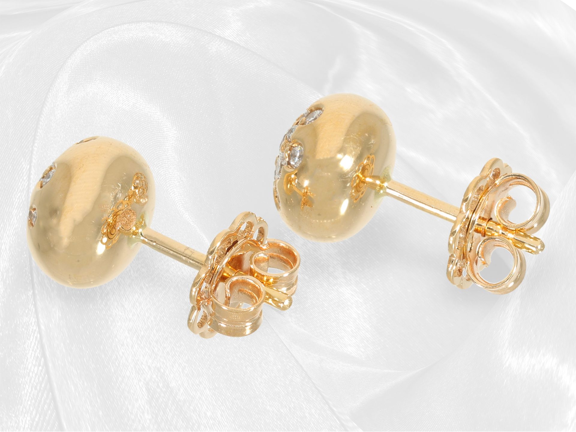 Pink gold unworn designer brilliant-cut diamond stud earrings from Cervera, model "Button", handmade - Image 3 of 4